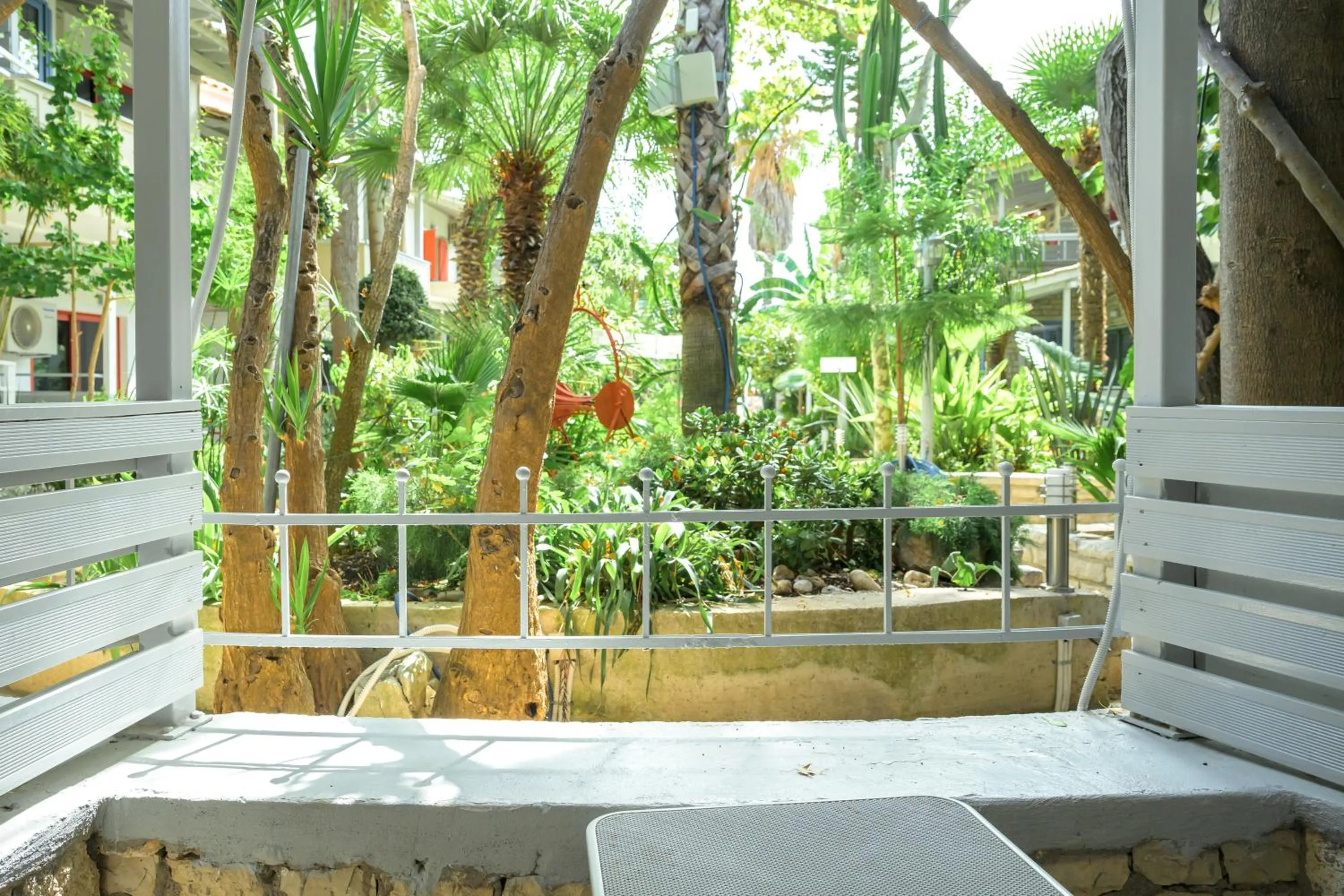 Rouda Bay Beach Hotel