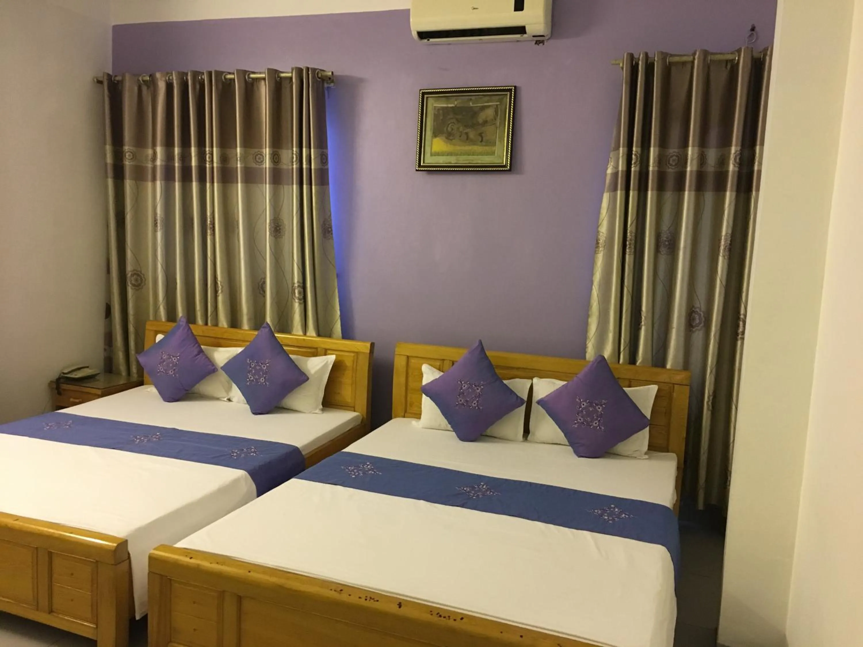 Bedroom, Bed in Hotel Hoang Gia