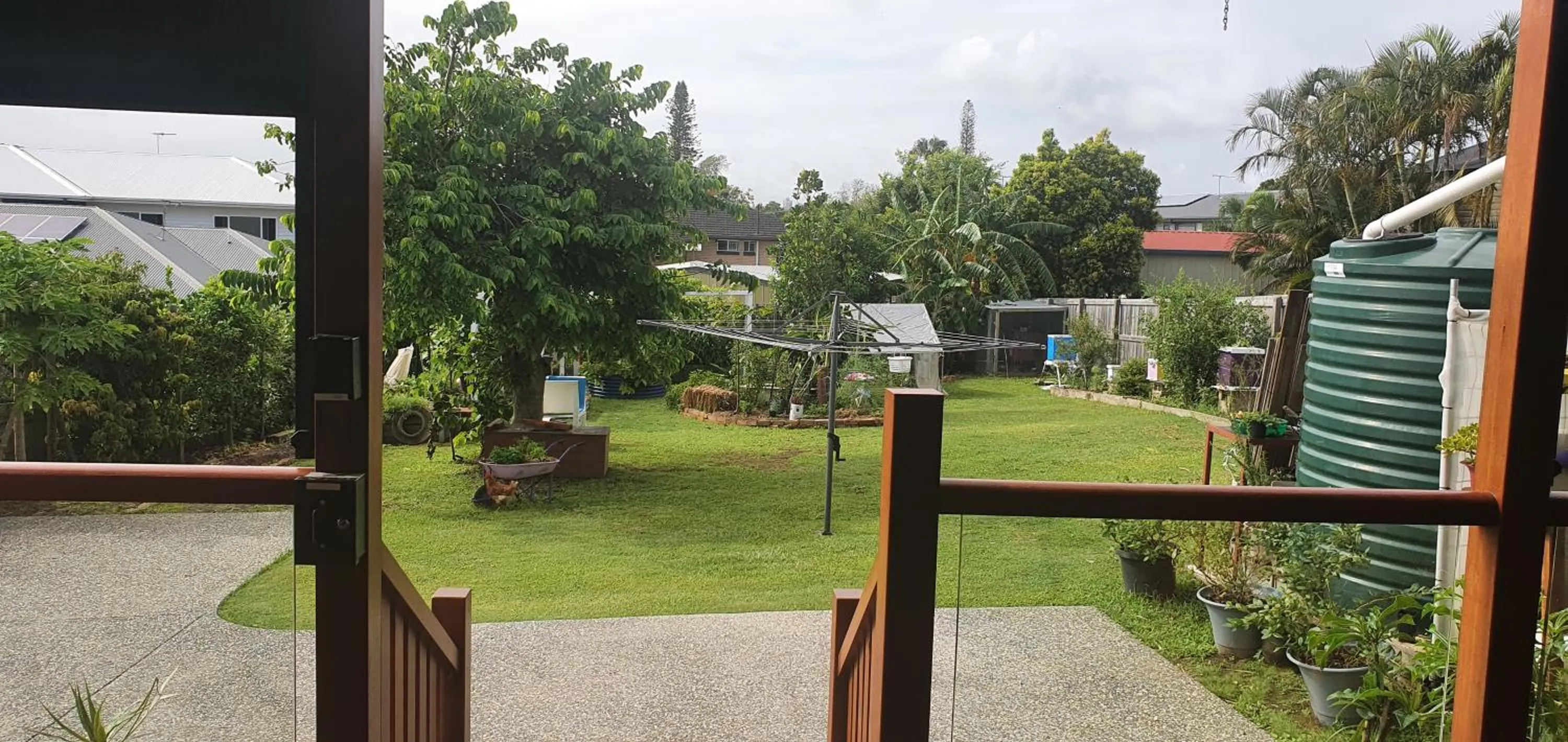 Garden view in Sustainable B&B by the Bay