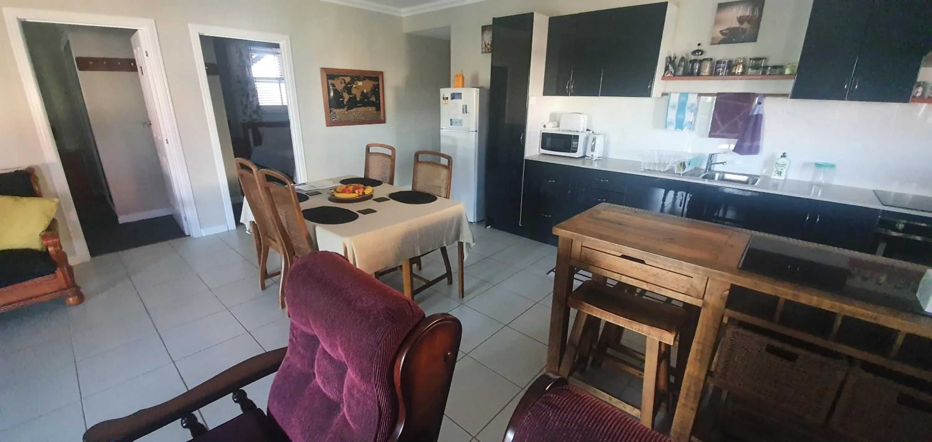 Kitchen or kitchenette in Sustainable B&B by the Bay