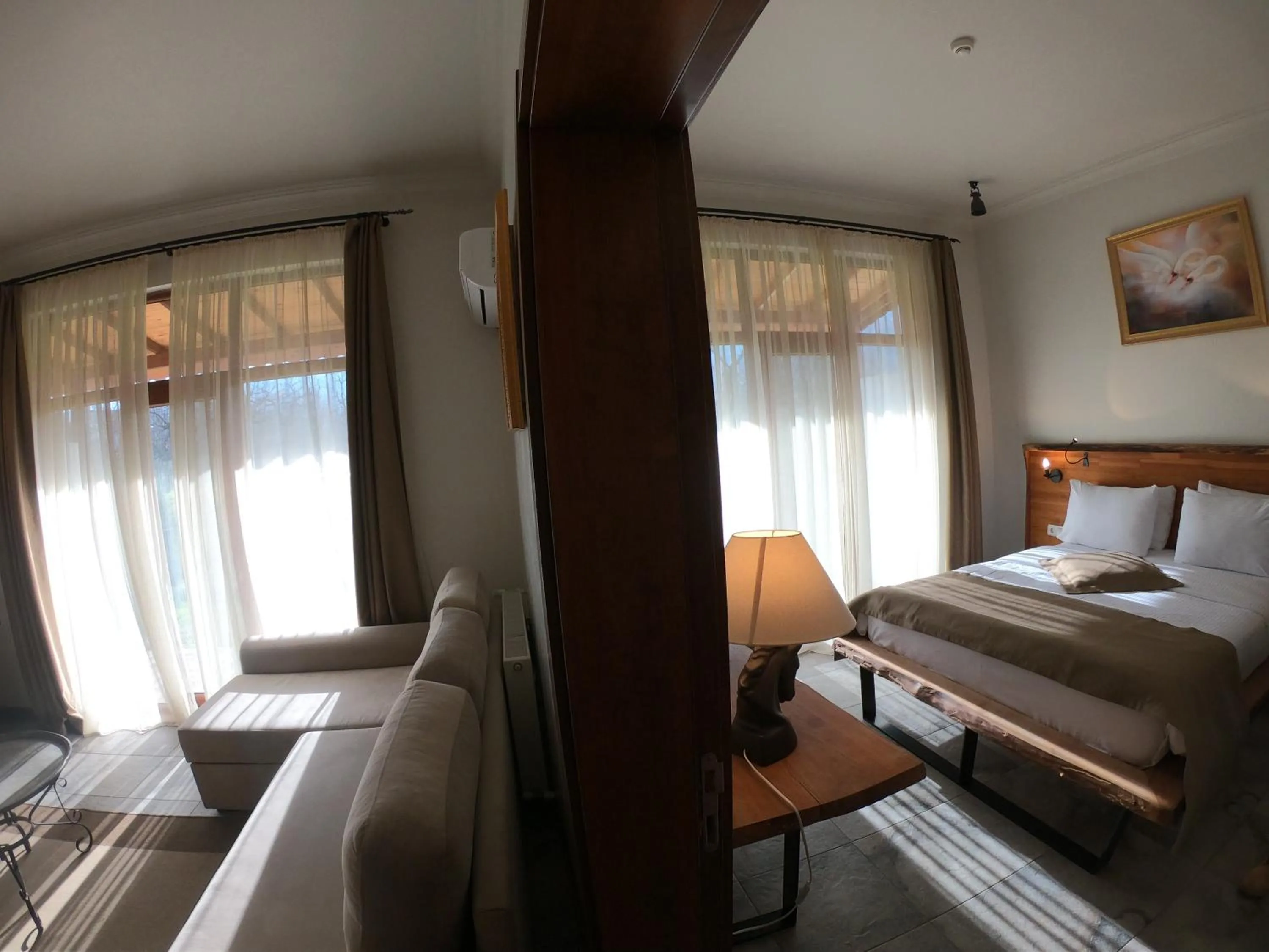 Living room, Bed in Cevizdibi Hotel