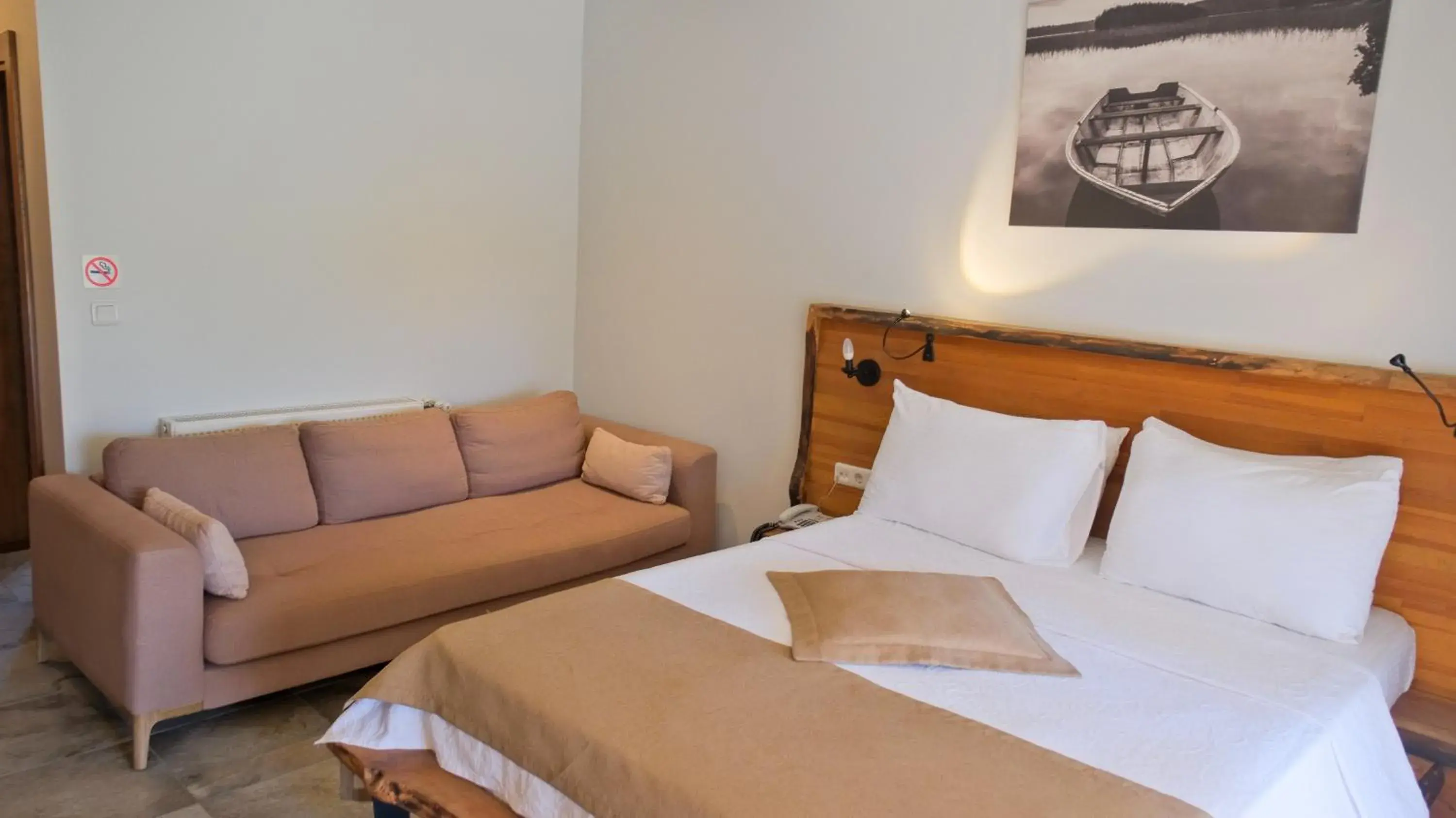 Deluxe Family Suite in Cevizdibi Hotel Deluxe Family Suite in Cevizdibi Hotel