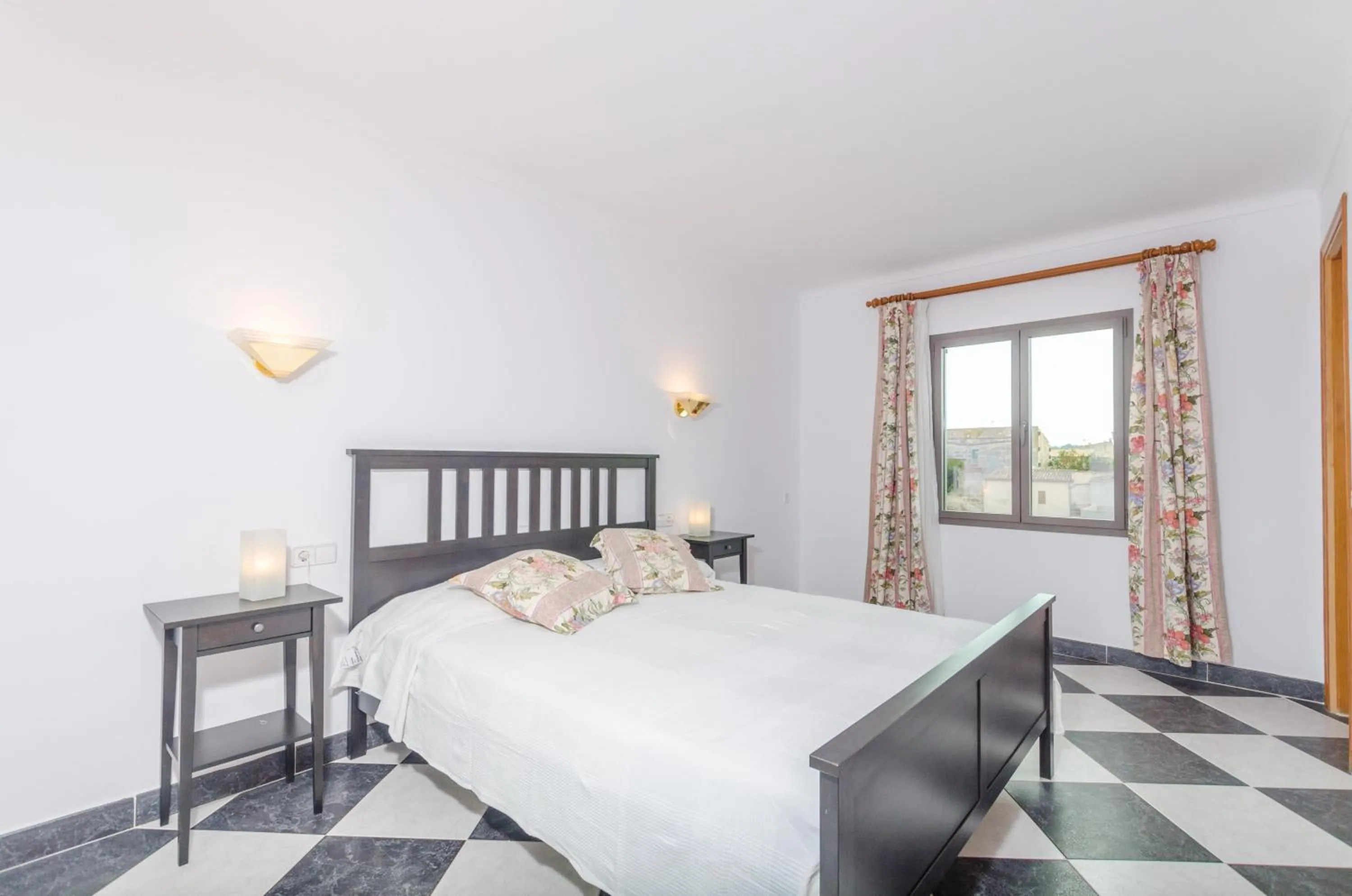 Bedroom, Bed in Can Fosc