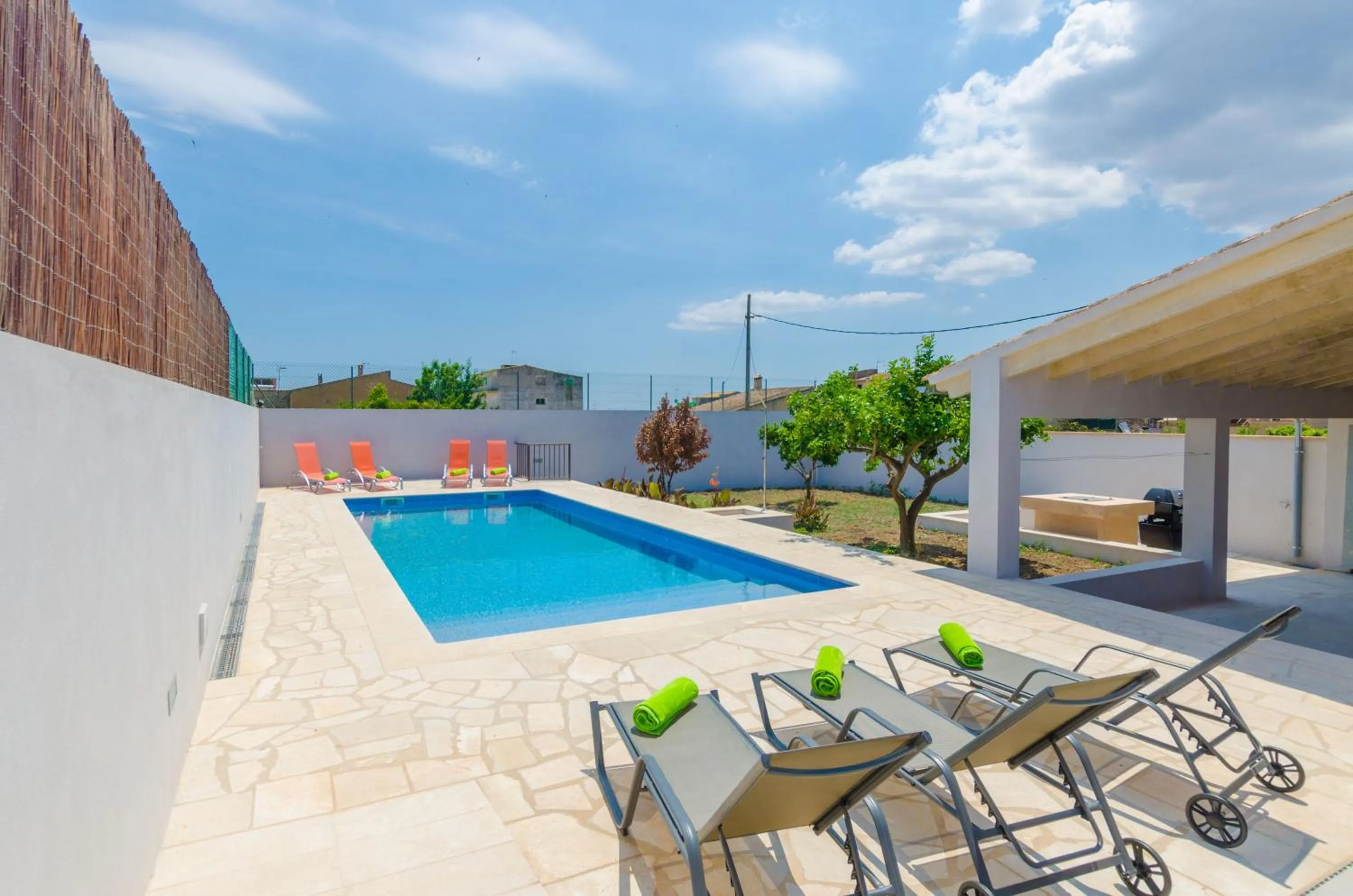 Swimming pool in Can Fosc