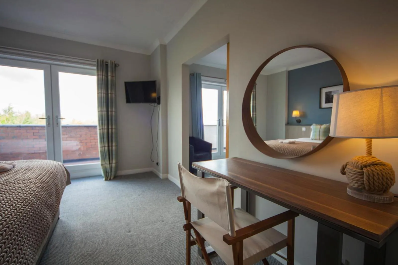 Bedroom, Bed in Highfield Hotel