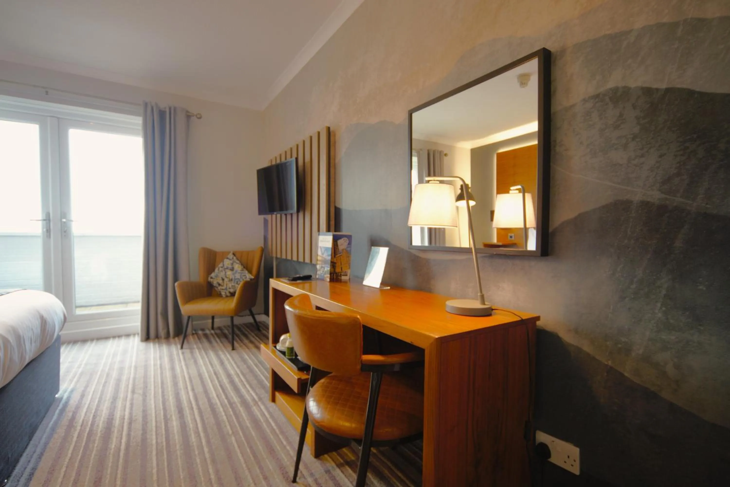 Bedroom, Bed in Highfield Hotel