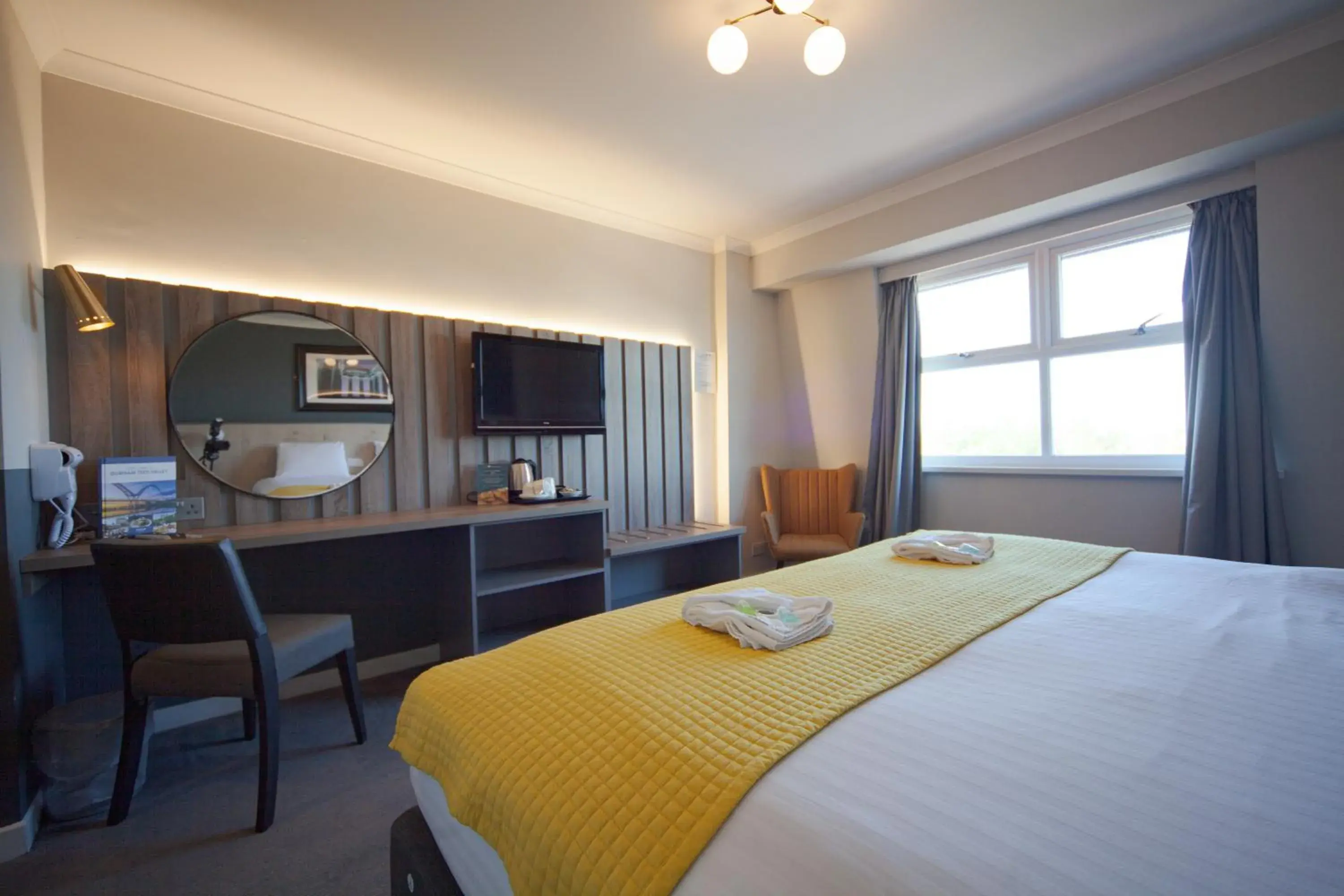 Bedroom, Bed in Highfield Hotel Bedroom, Bed in Highfield Hotel