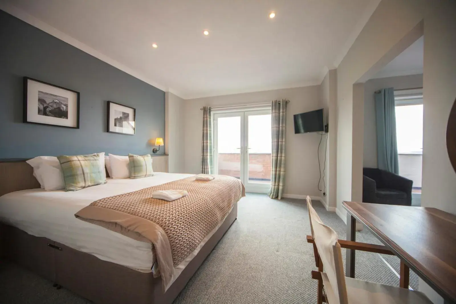 Bedroom, Bed in Highfield Hotel Bedroom, Bed in Highfield Hotel