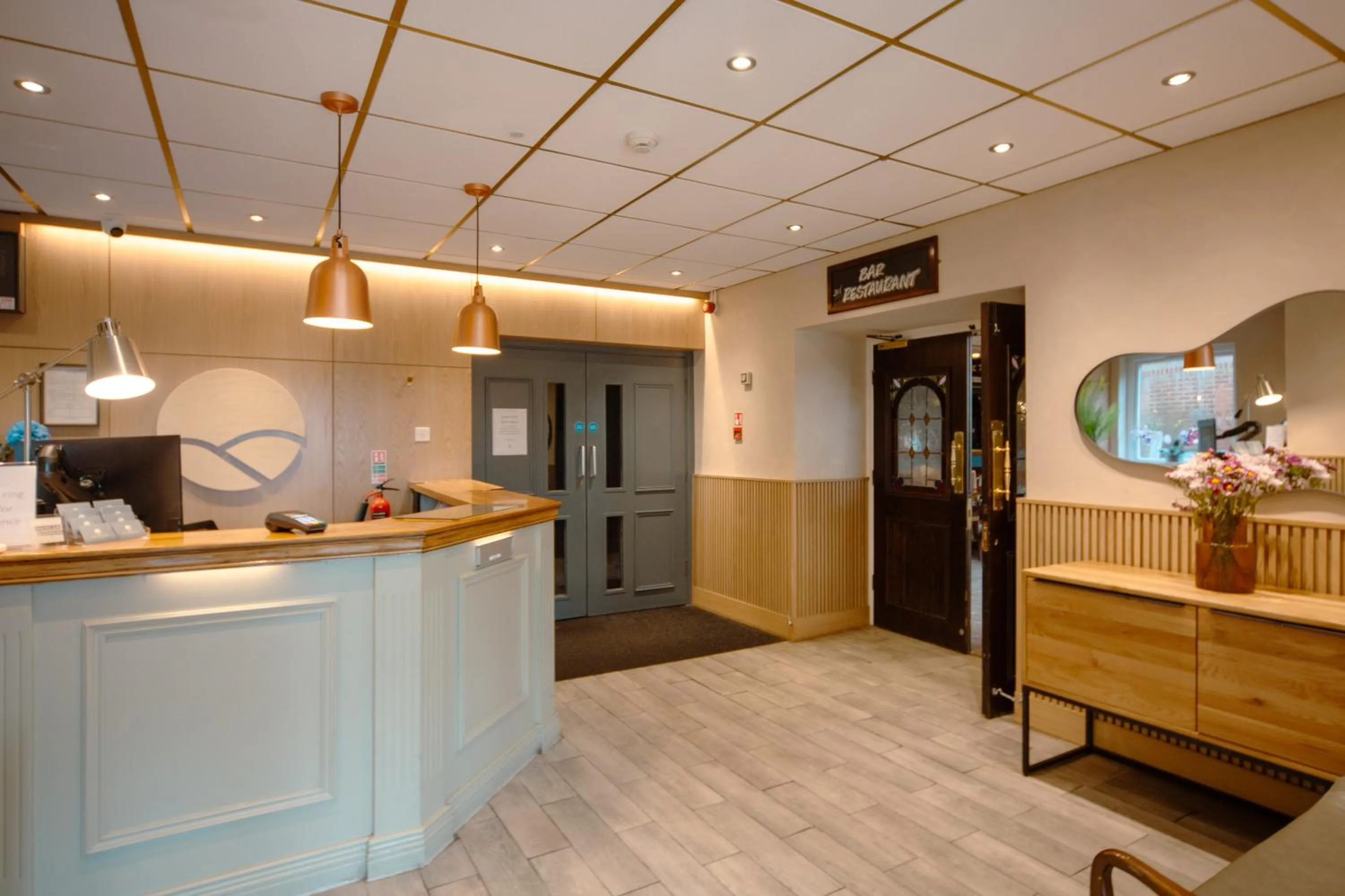 Text overlay in Highfield Hotel