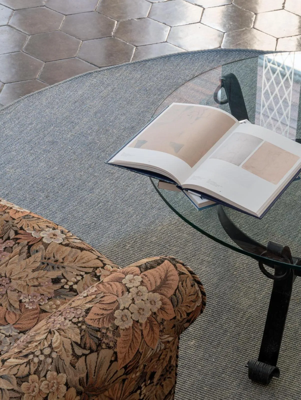 Communal lounge/ TV room in Hotel Posta