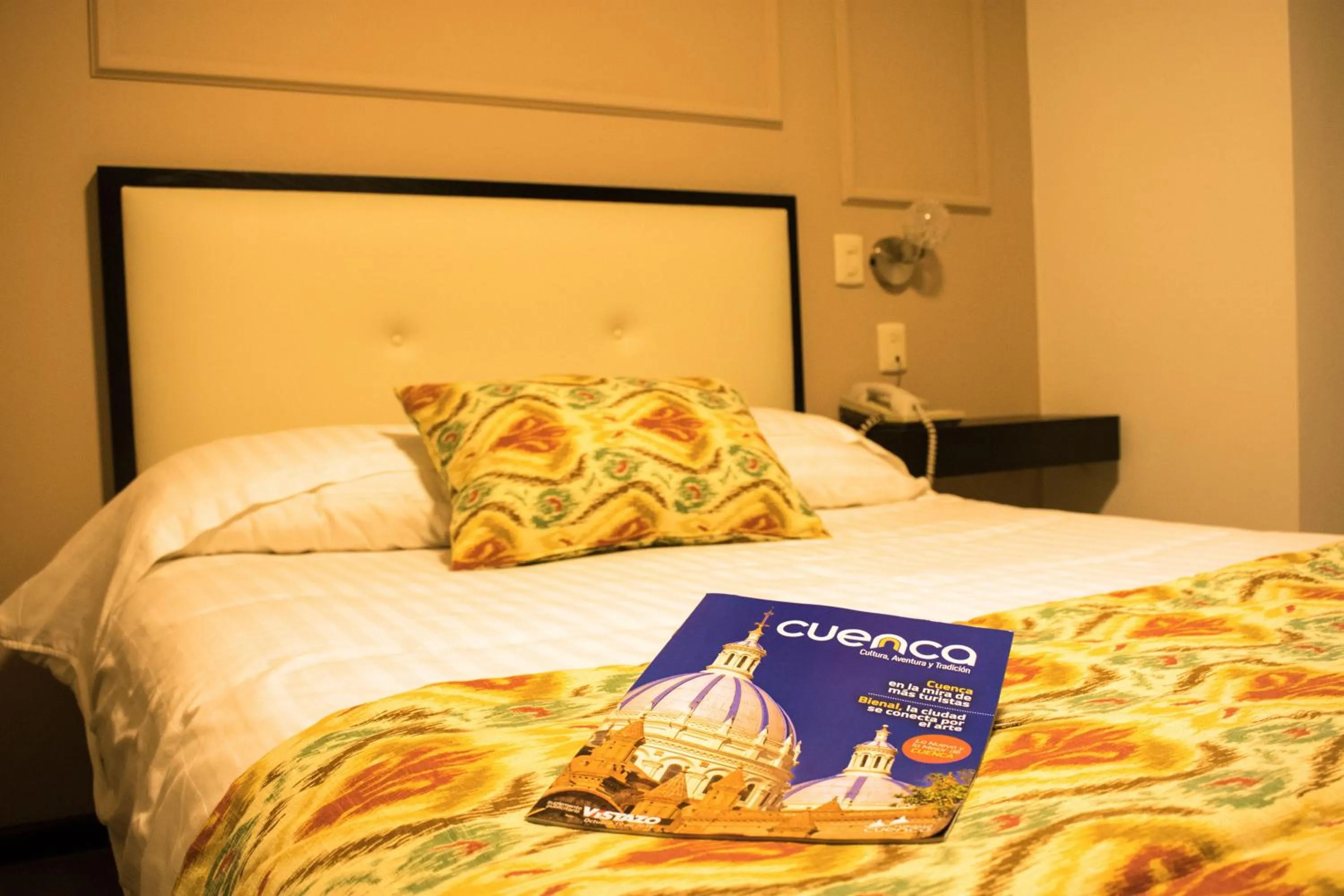 Bed in Hotel Italia Cuenca - Tranvia Centro & Aeropuerto