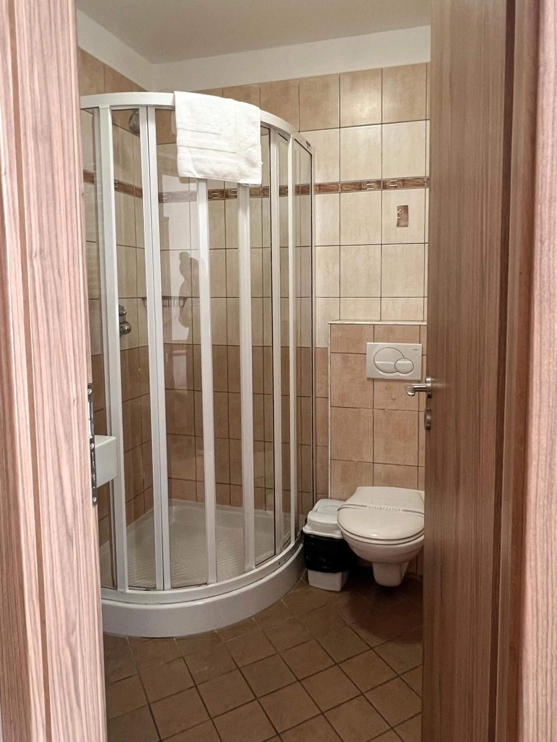 Photo of the whole room in Hotel Lony