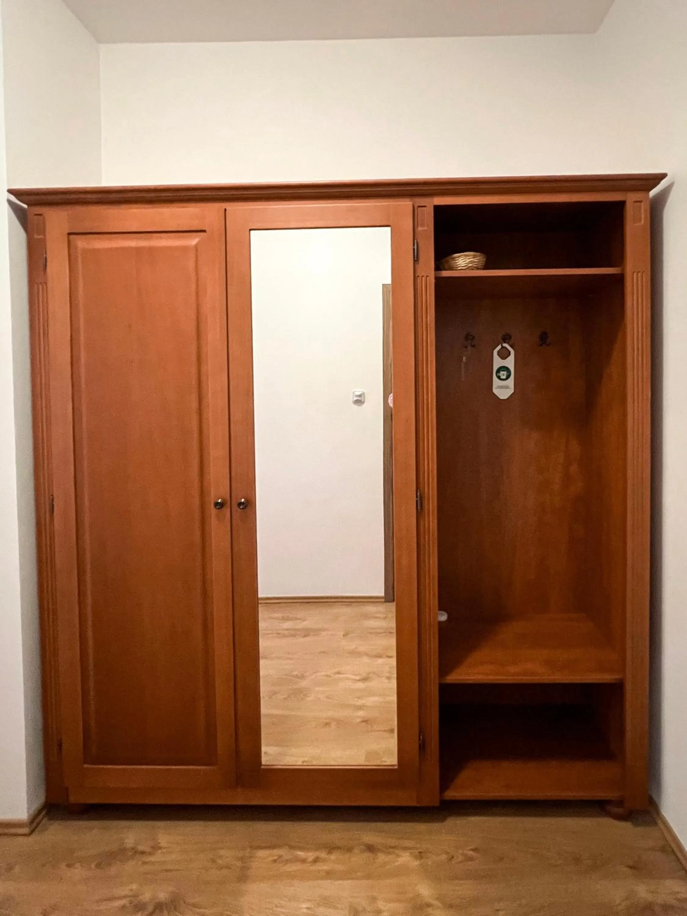 Photo of the whole room in Hotel Lony