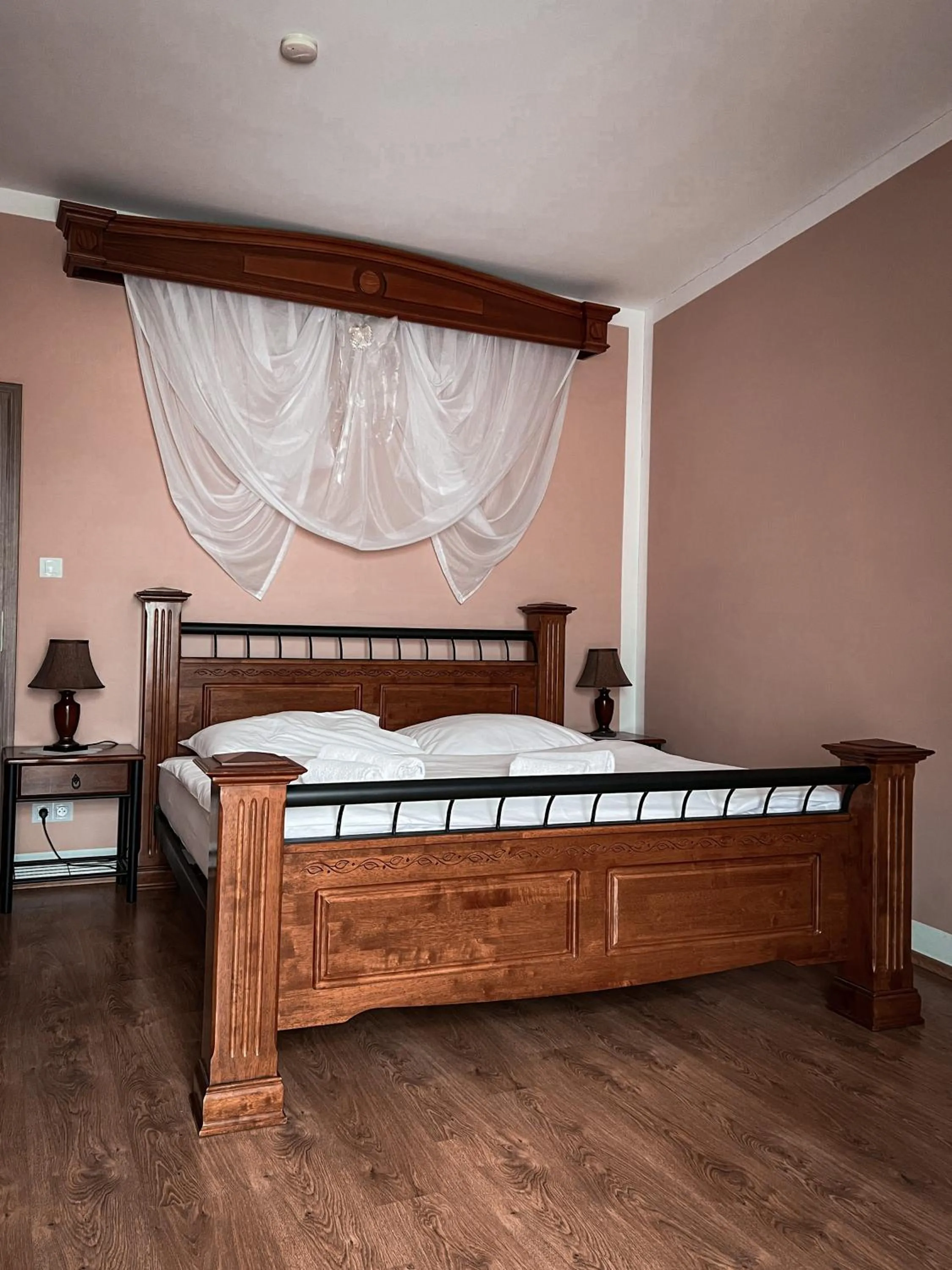 Photo of the whole room, Bed in Hotel Lony