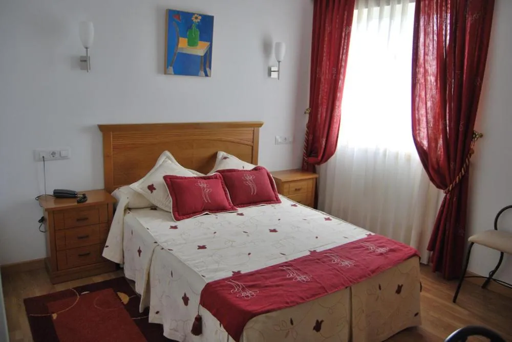 Bed in Hotel Plaza