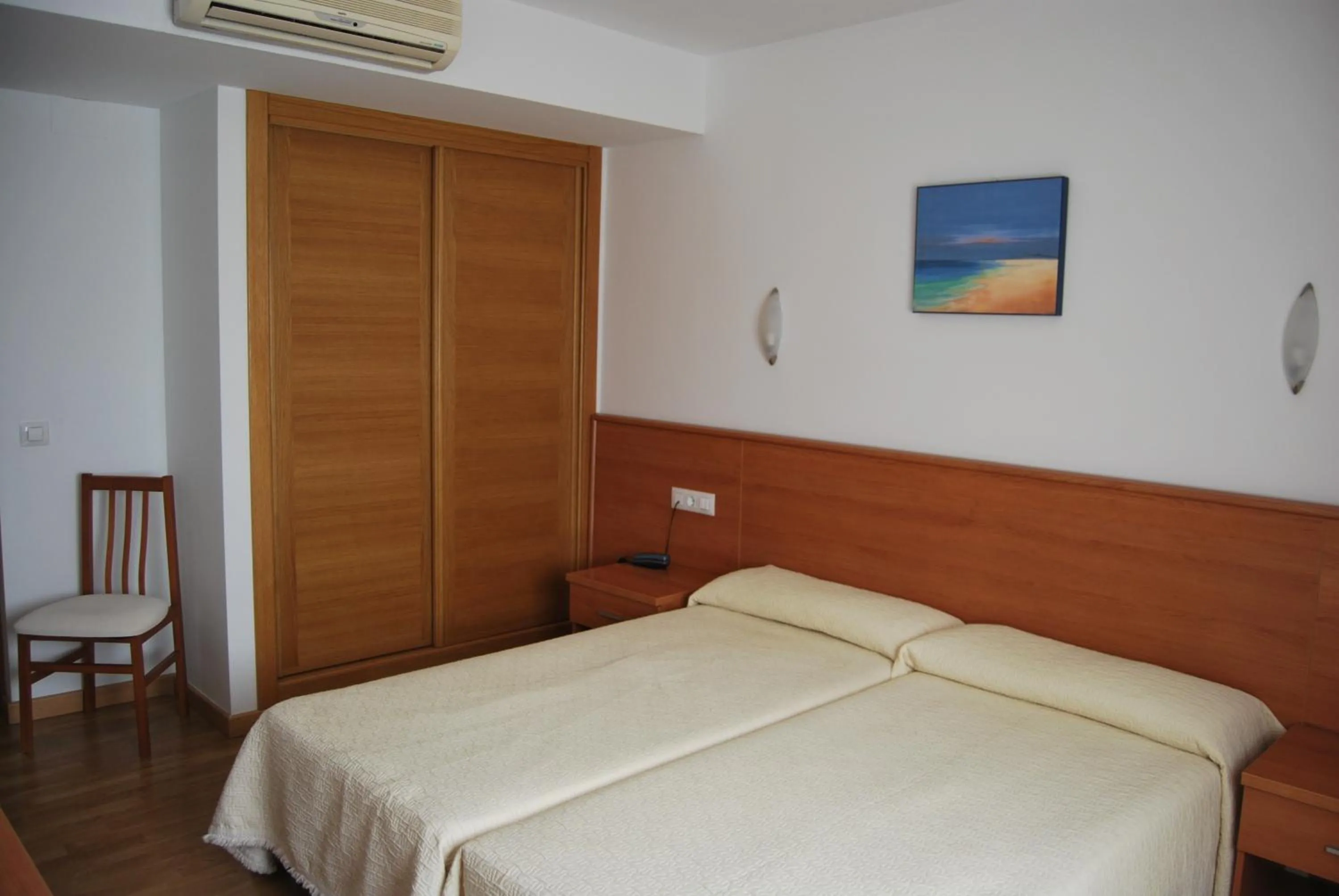Photo of the whole room, Bed in Hotel Plaza