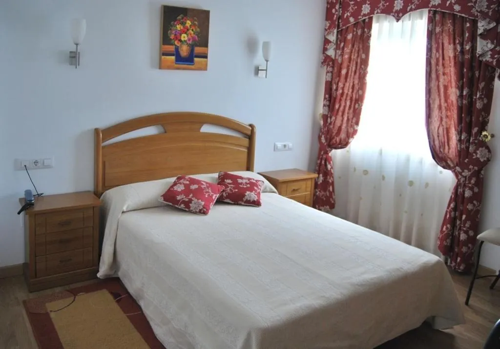 Bed in Hotel Plaza