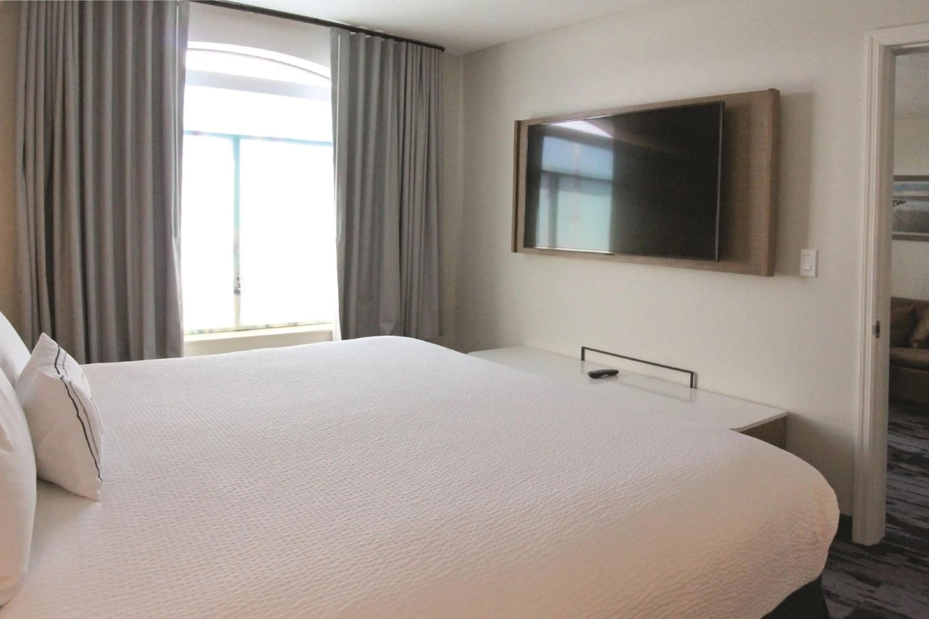 Bedroom, Bed in Fairfield Inn & Suites by Marriott Charleston Airport/Convention Center