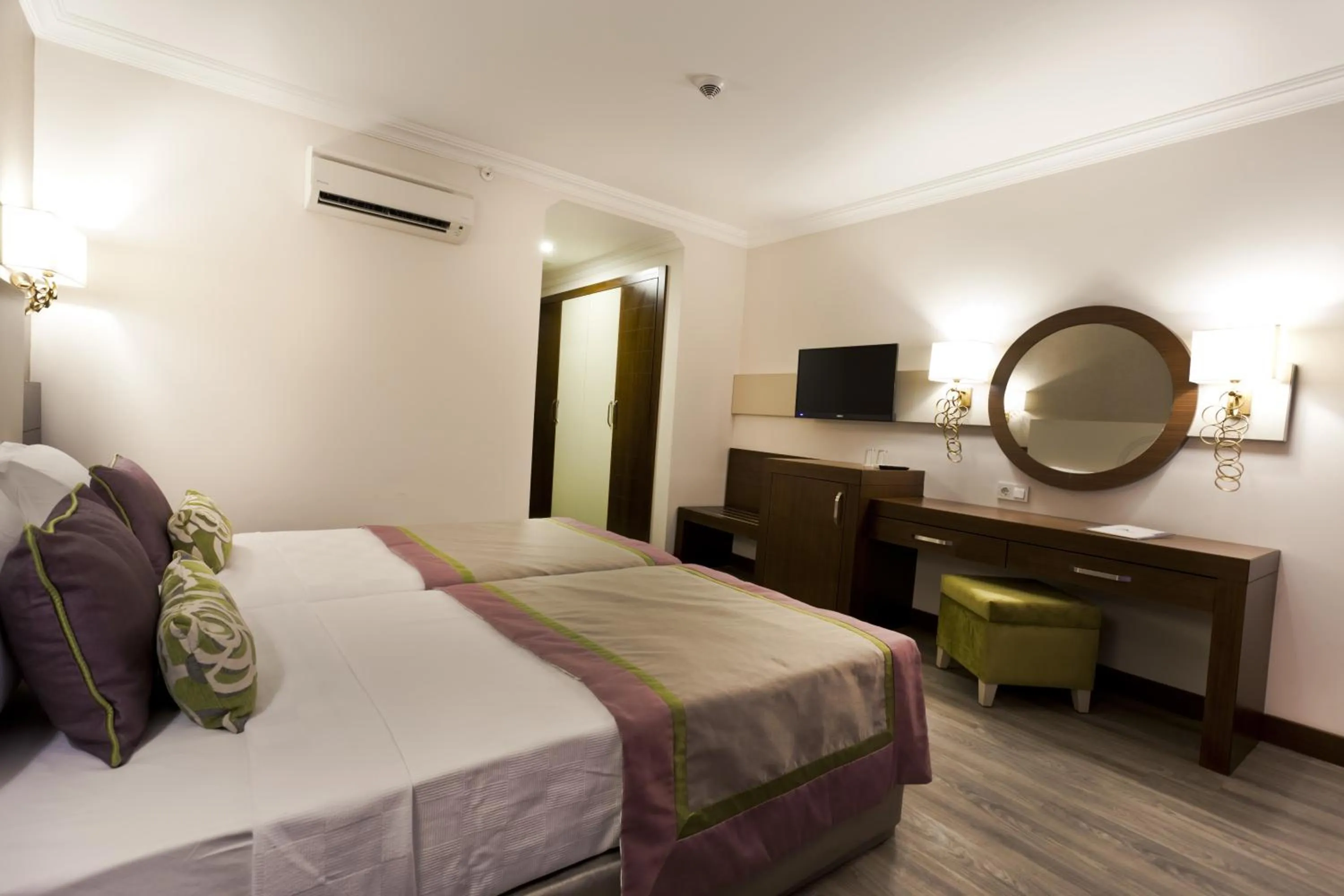 TV and multimedia in Side Alegria Hotel & Spa - All Inclusive-Adult Only