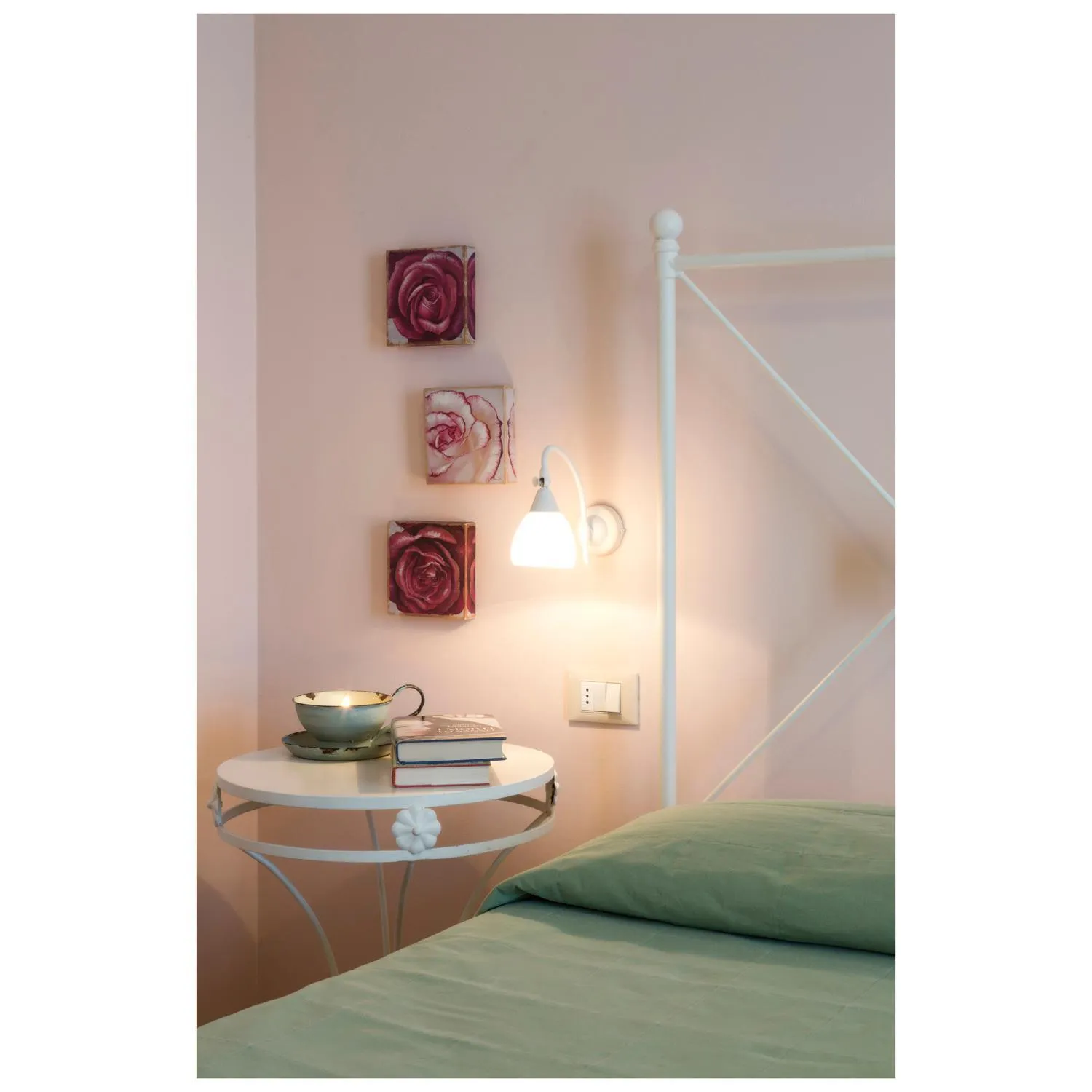 Decorative detail, Bed in Cà Del Moro Resort & SPA