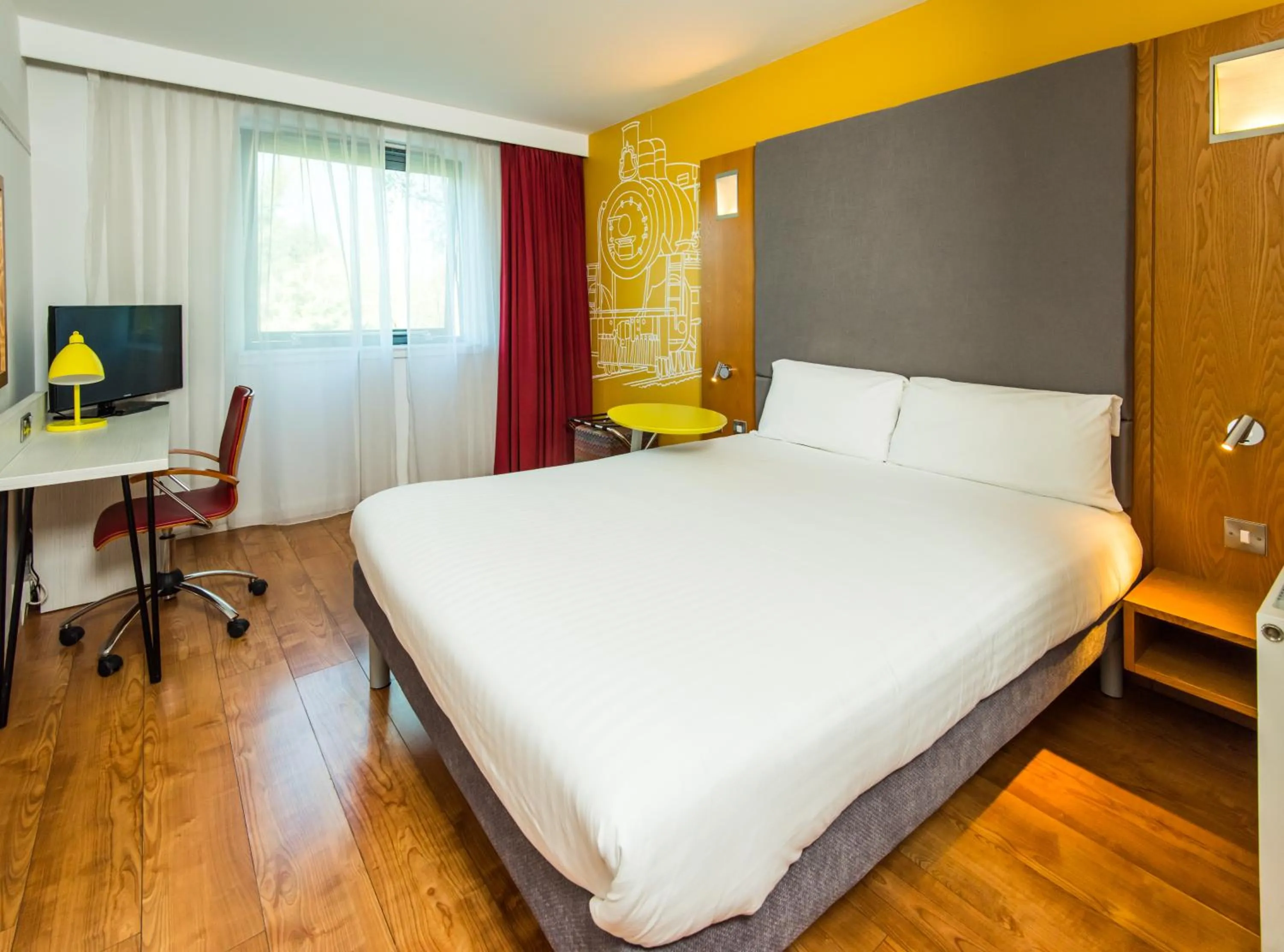 Bed in ibis Styles Crewe