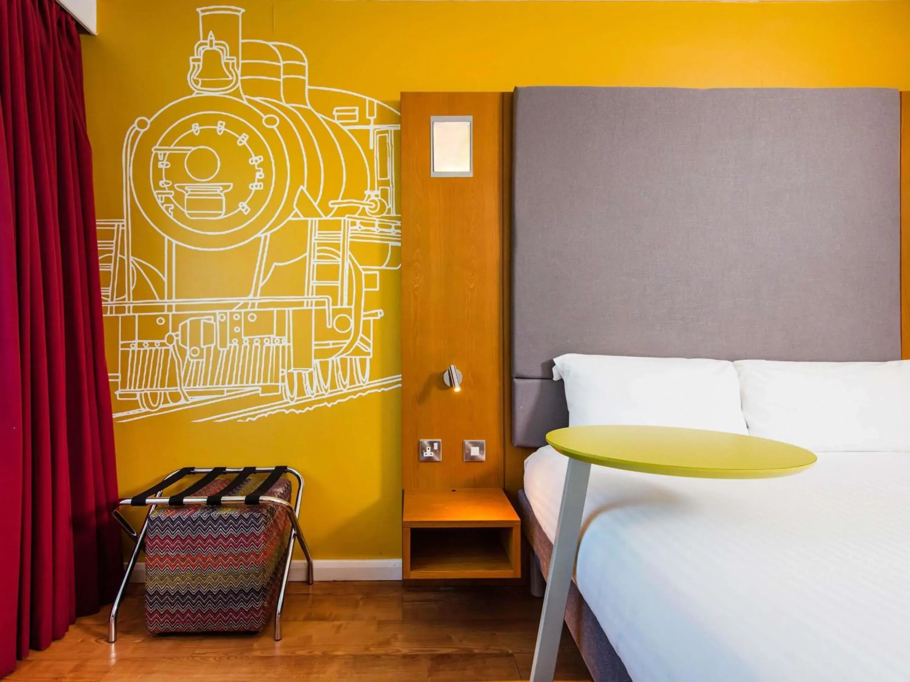 Bedroom, Bed in ibis Styles Crewe Bedroom, Bed in ibis Styles Crewe