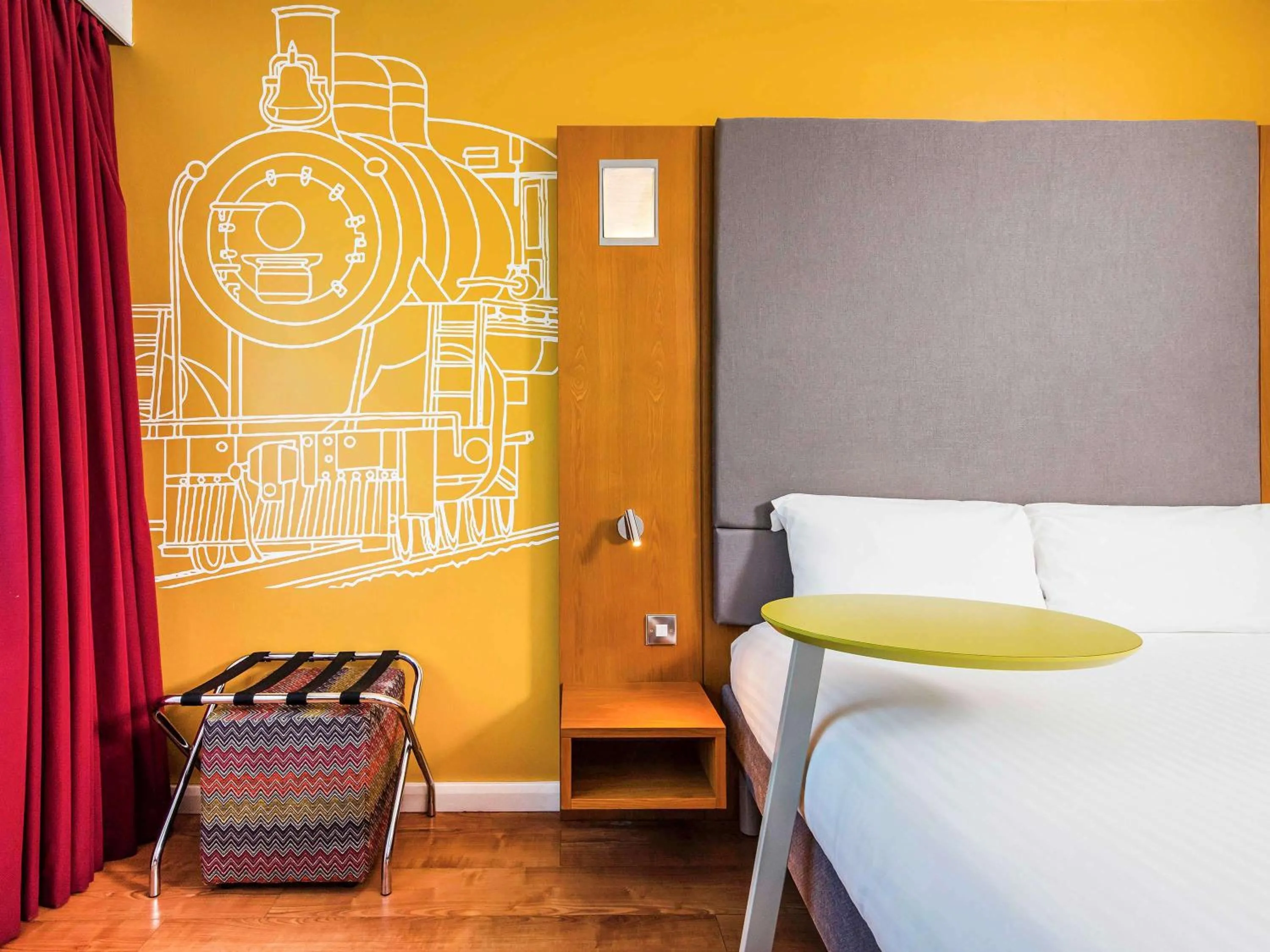 Photo of the whole room, Bed in ibis Styles Crewe