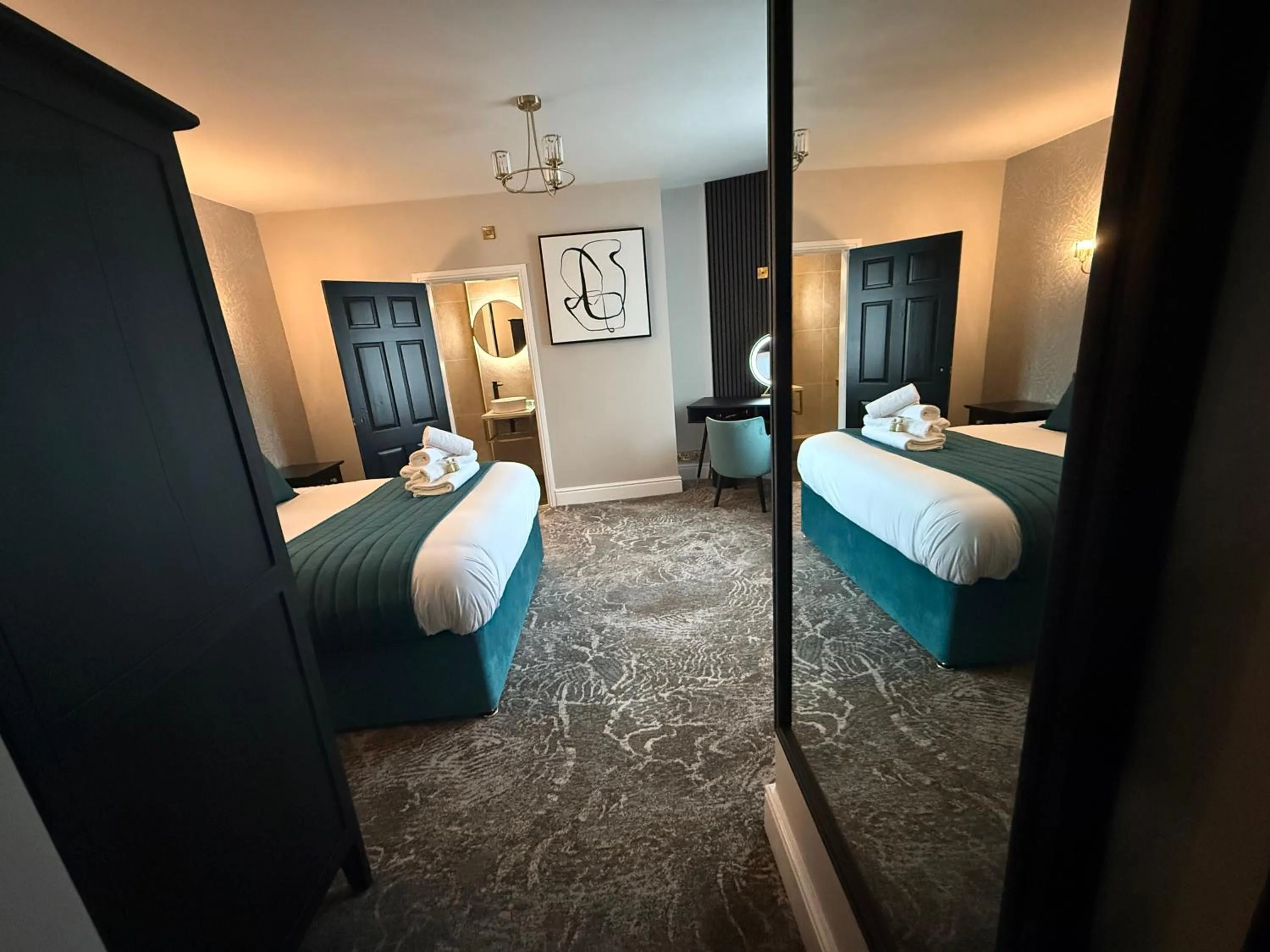 Bed in Lyons Woodlands Hall