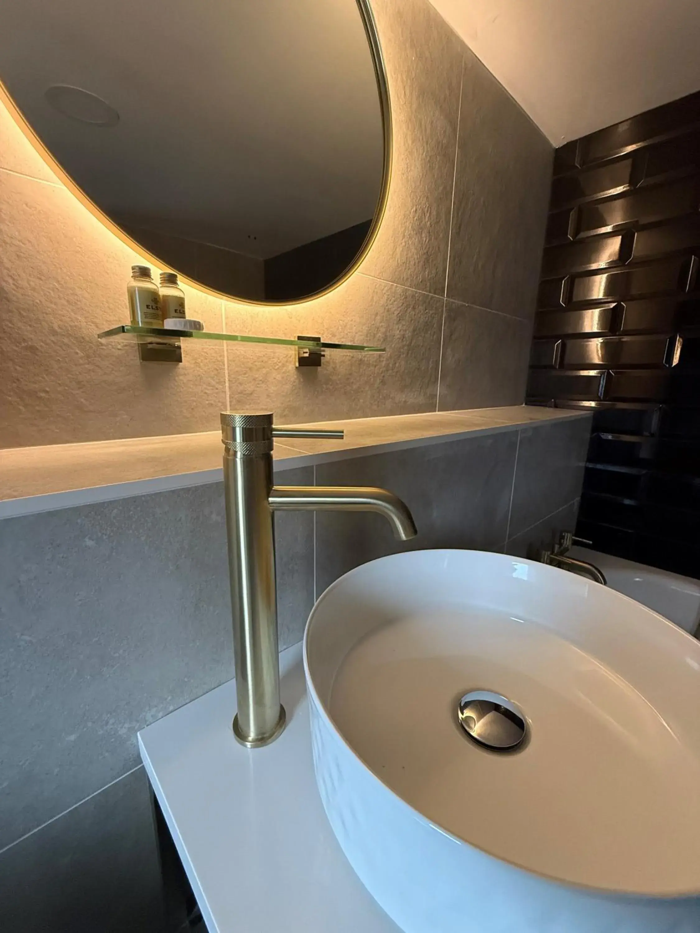 Lyons Woodlands Hall Lyons Woodlands Hall