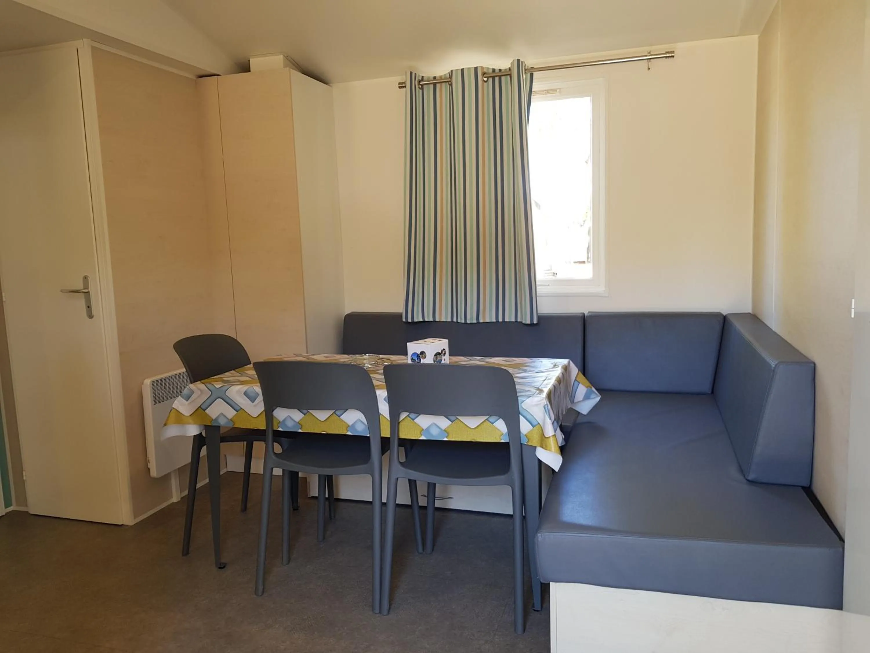 Dining area in Camping La Pinède