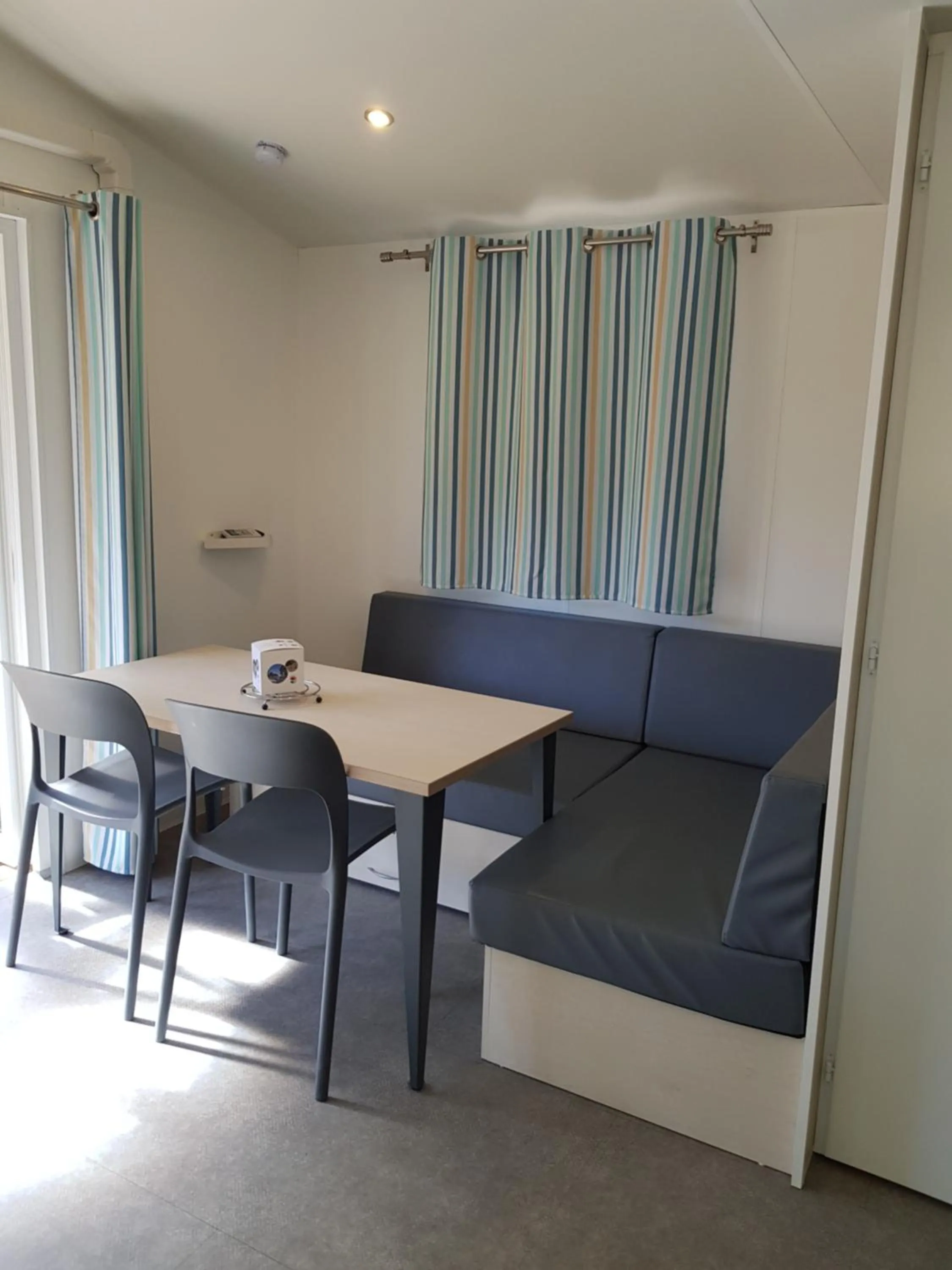 Living room in Camping La Pinède