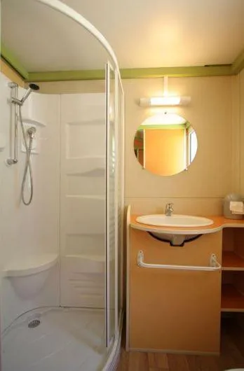 Bathroom in Camping La Pinède
