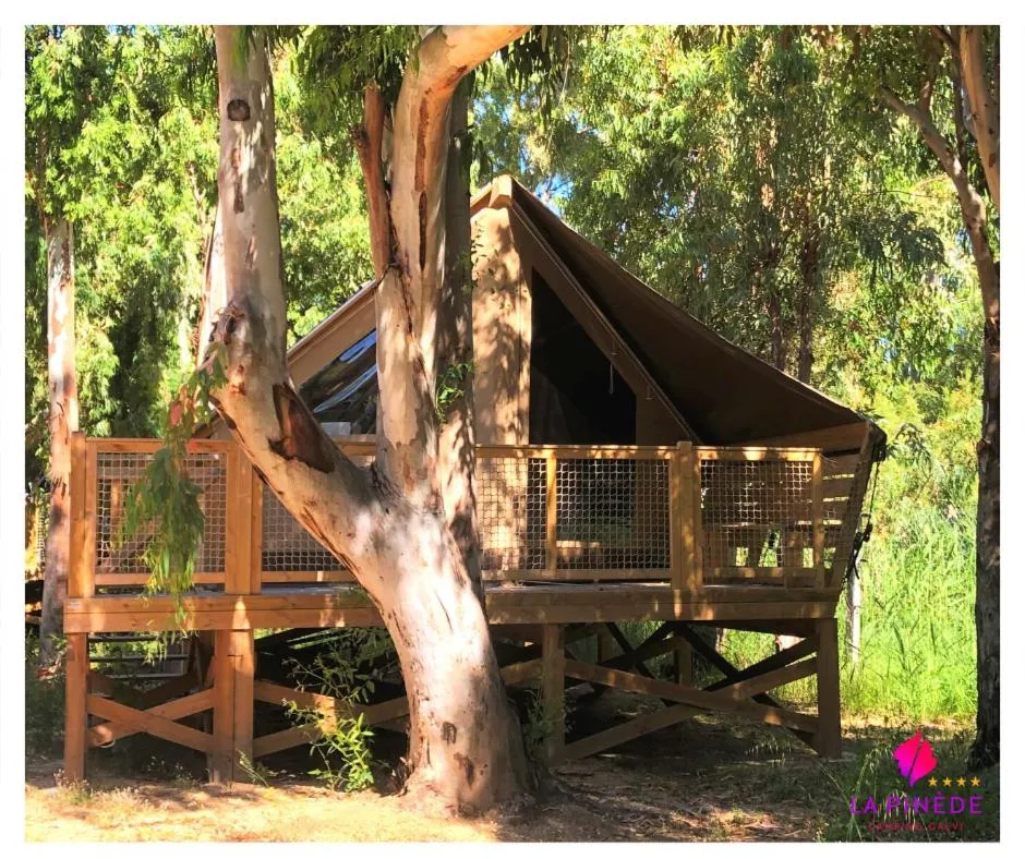 Camping La Pinède