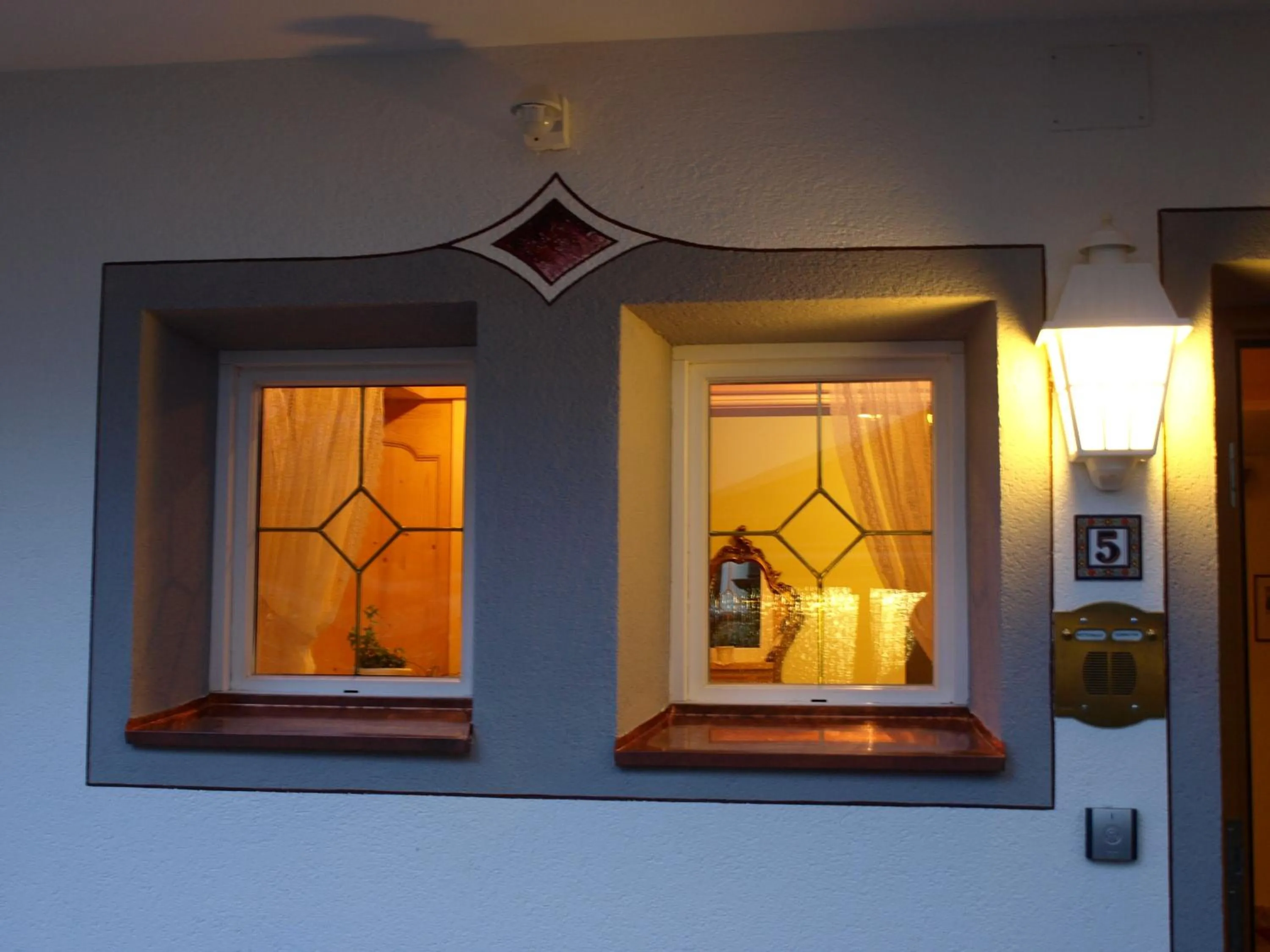 Facade/entrance in Garni Flurida