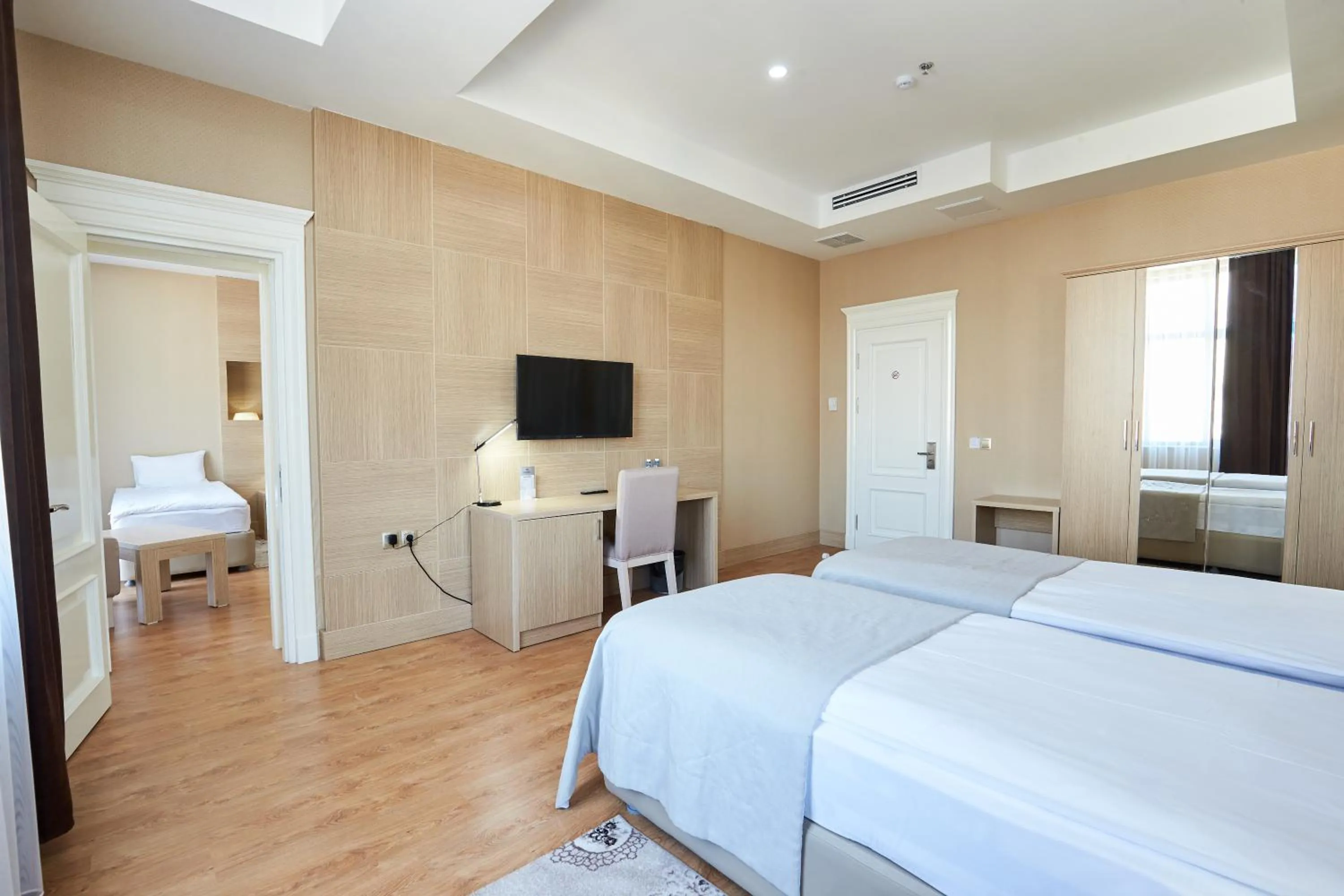 Bedroom, Bed in NOBEL Hotel