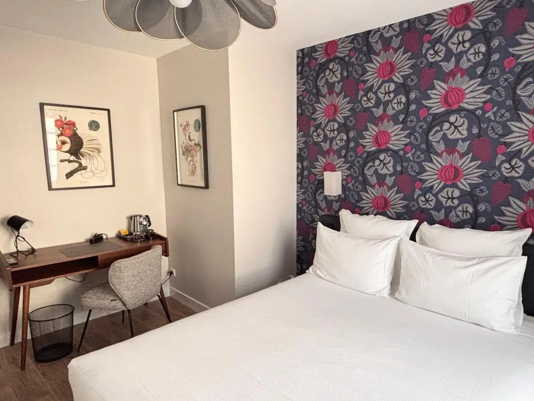 Double Room - single occupancy in Gabriel Hotel Chinon Double Room - single occupancy in Gabriel Hotel Chinon
