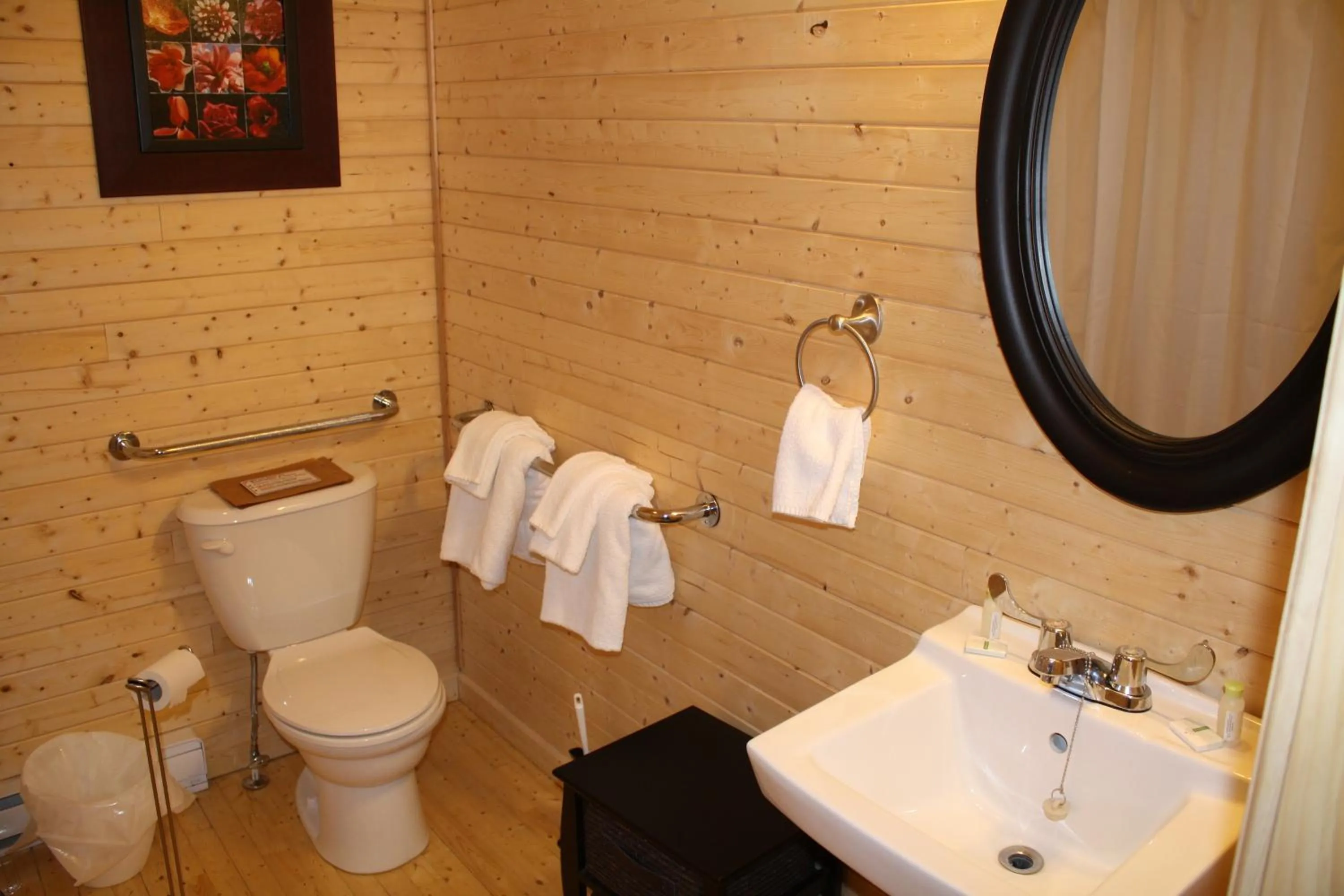 Two-Bedroom House in The Country Inn Cottage