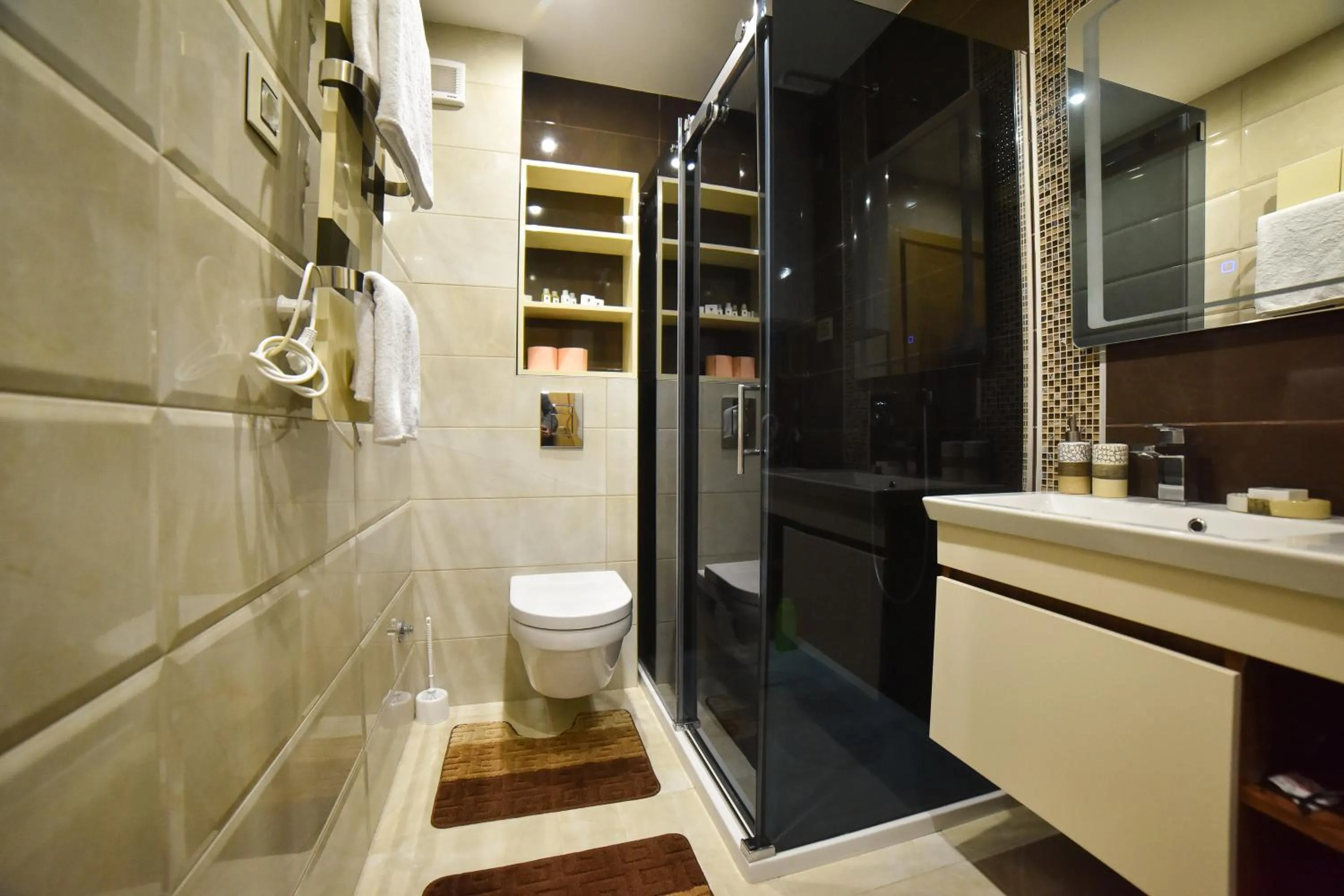 Shower in Balkan Hill Zlatibor