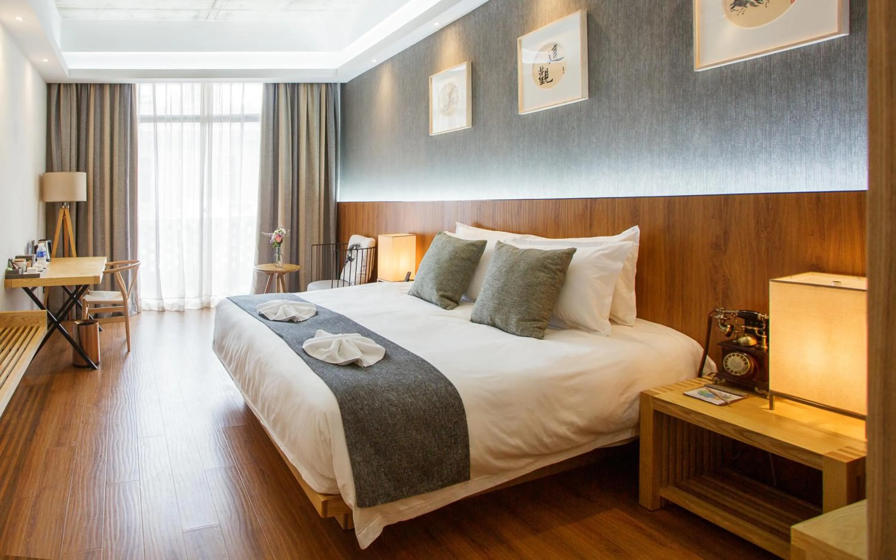 Photo of the whole room, Bed in Lin Yin Art Hotel Shanghai（Pudong airport）