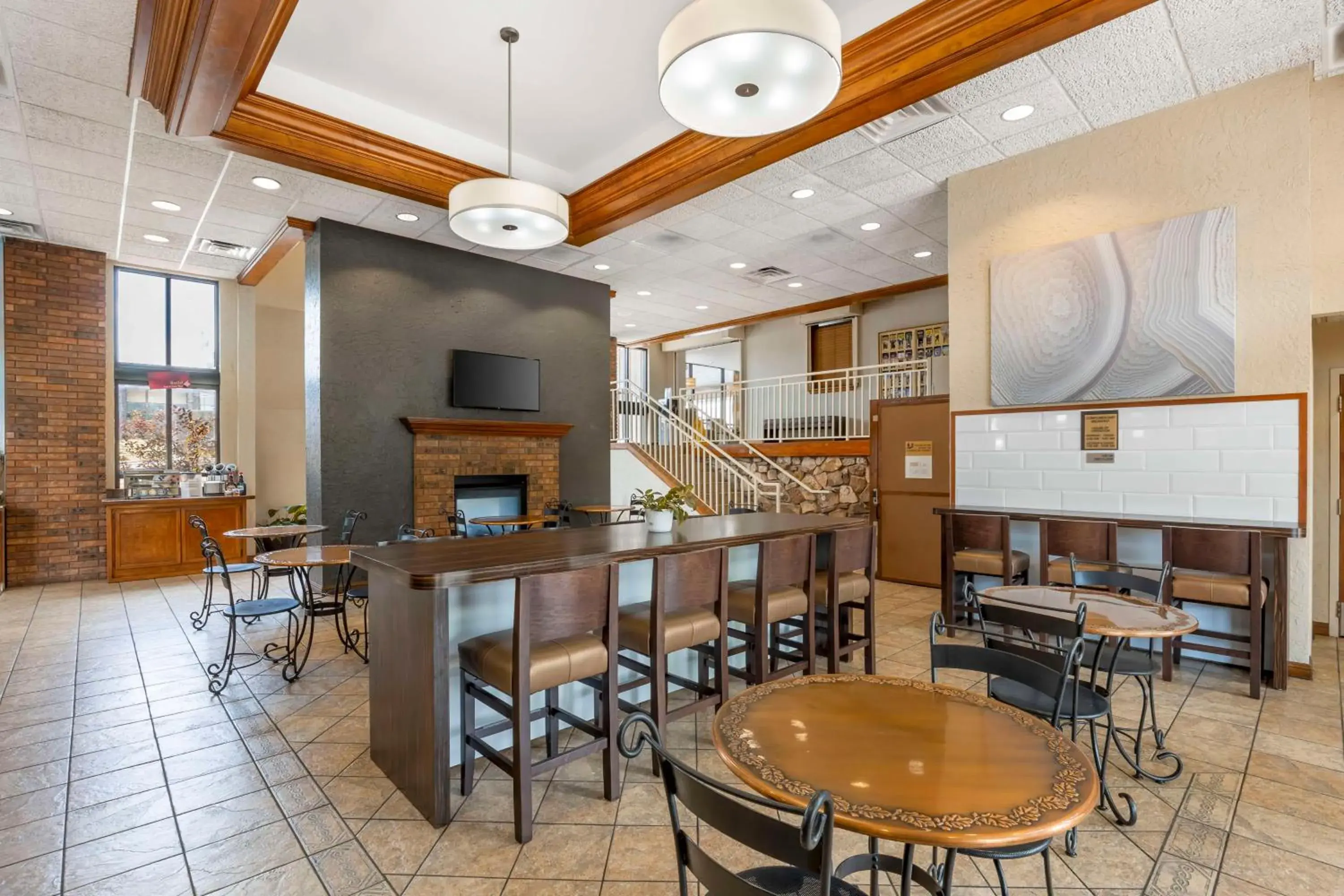 Breakfast in Best Western Plus Landing View Inn & Suites Breakfast in Best Western Plus Landing View Inn & Suites