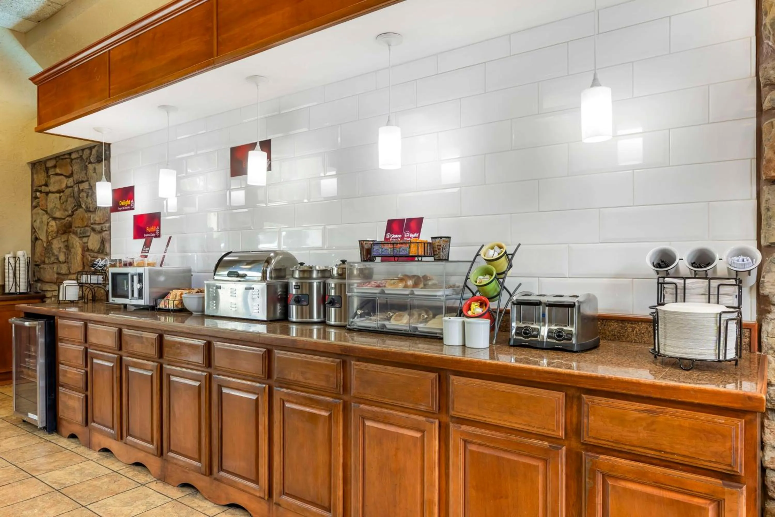 Breakfast in Best Western Plus Landing View Inn & Suites