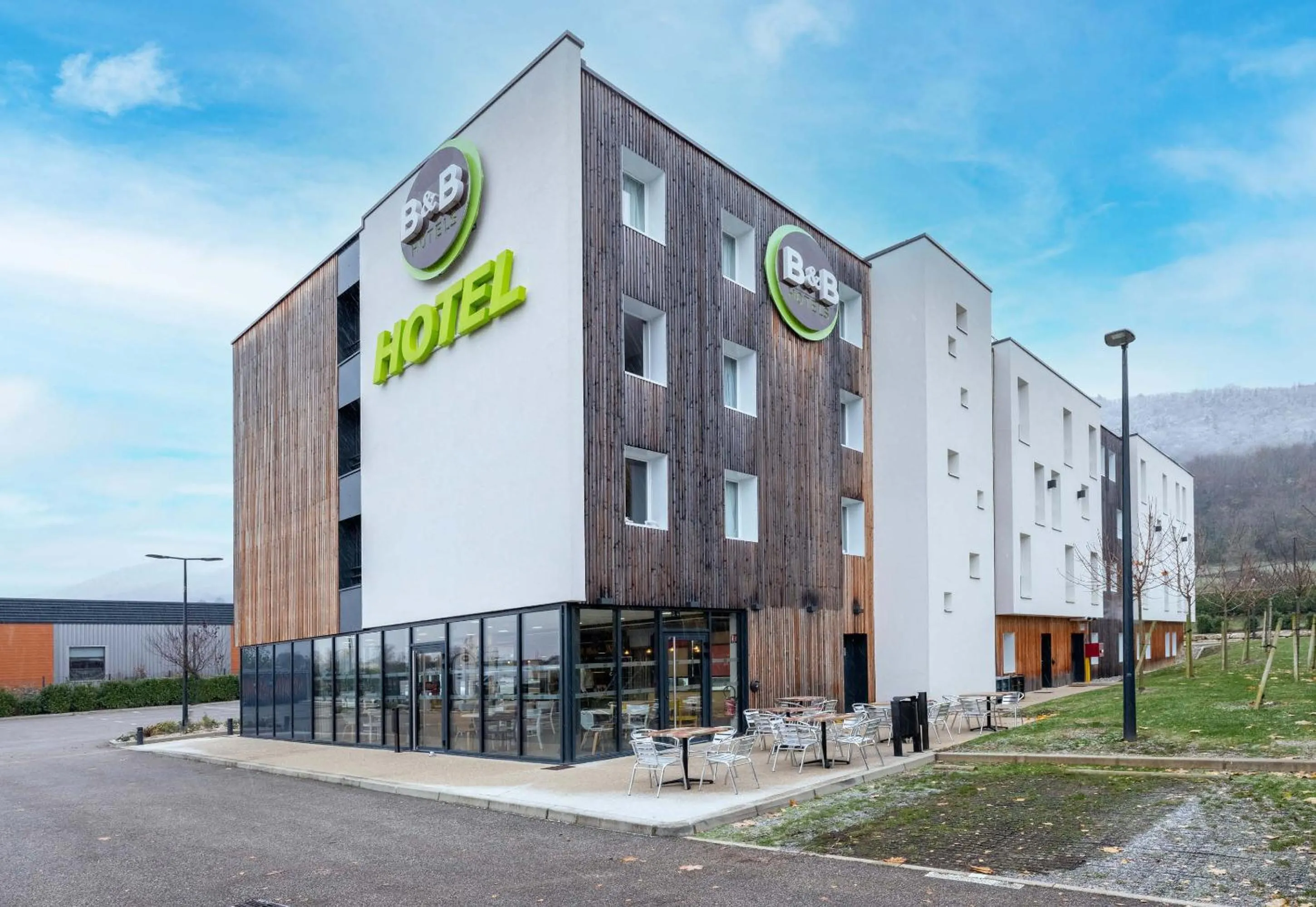 Property building in B&B HOTEL ANNEMASSE Saint-Cergues