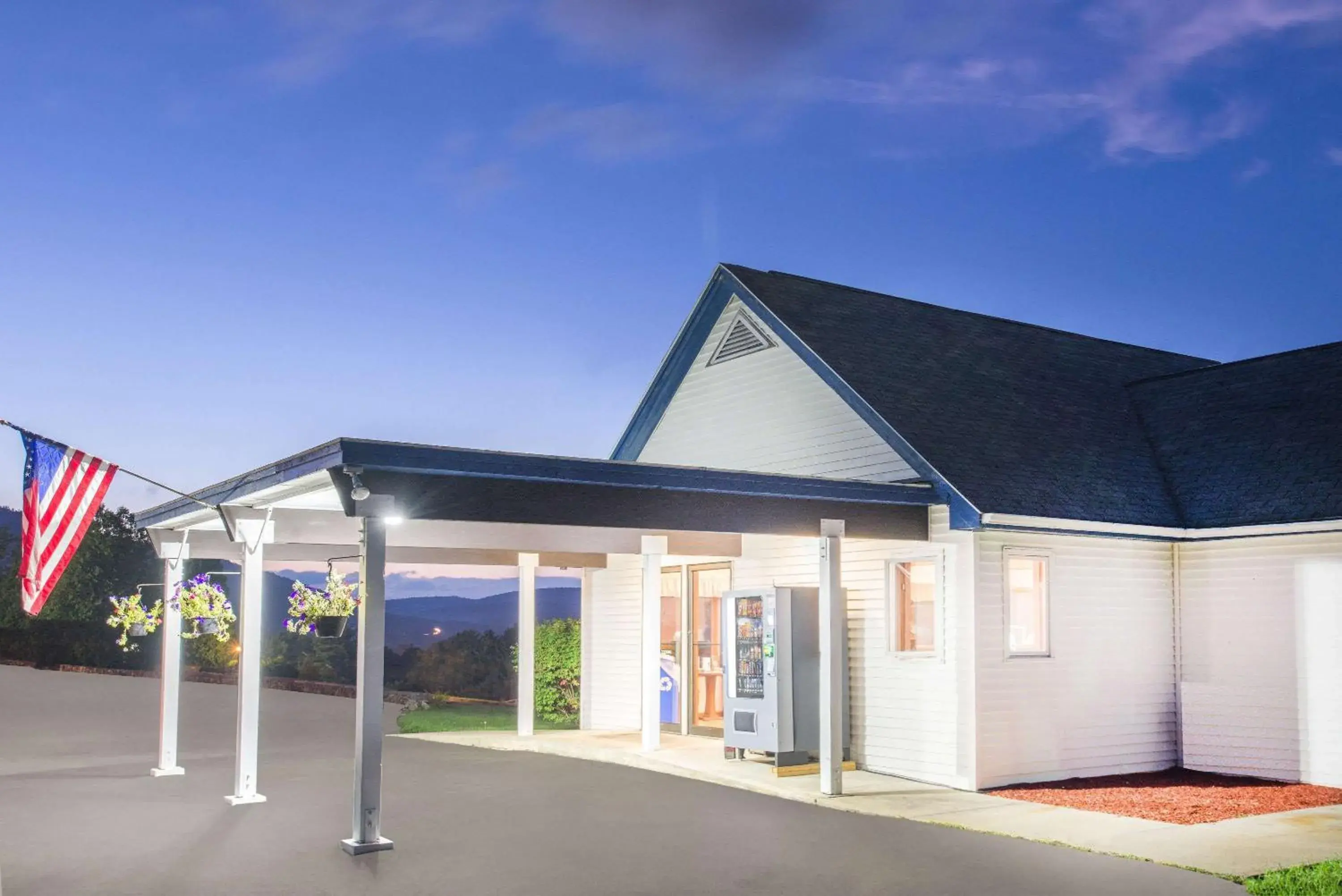 Property building in Travelodge by Wyndham Lake George NY Property building in Travelodge by Wyndham Lake George NY