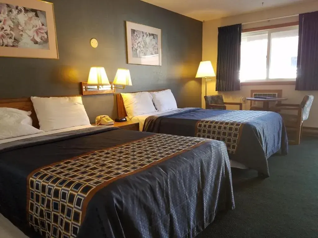 Bed in Travelodge by Wyndham Lake George NY Bed in Travelodge by Wyndham Lake George NY