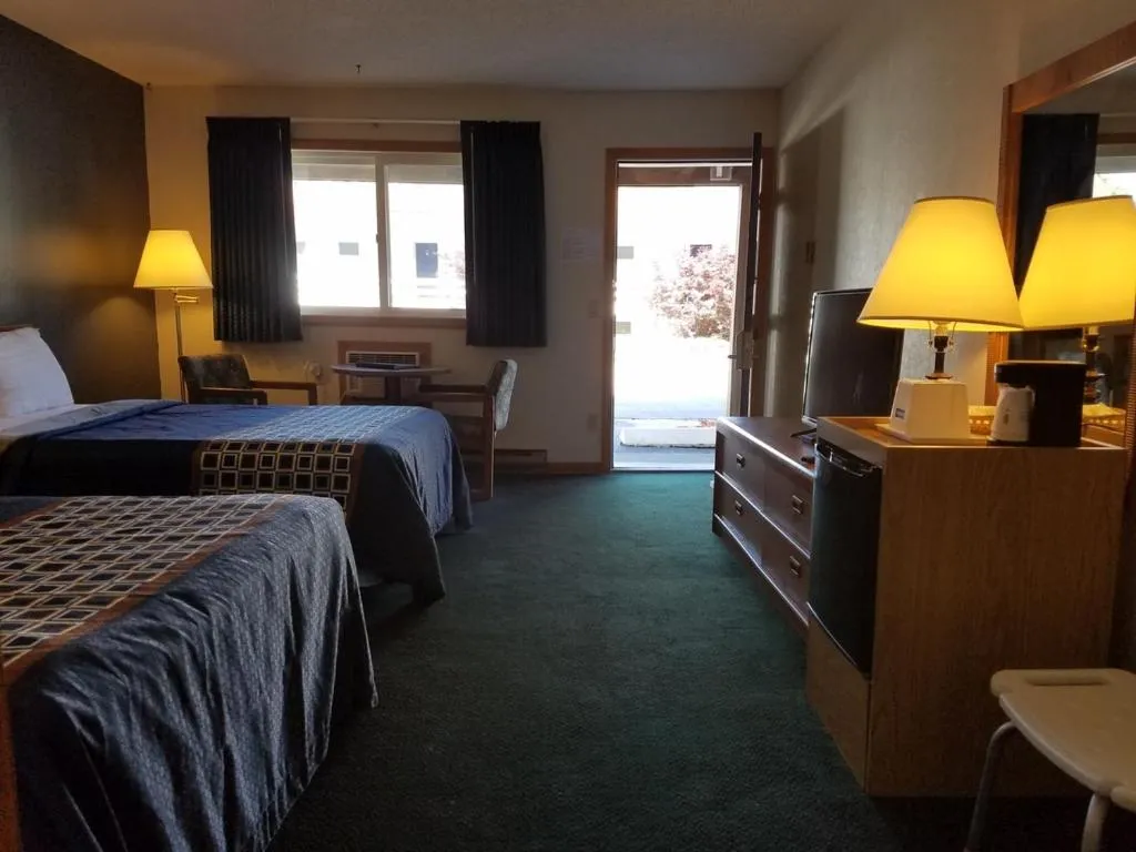 Bed in Travelodge by Wyndham Lake George NY