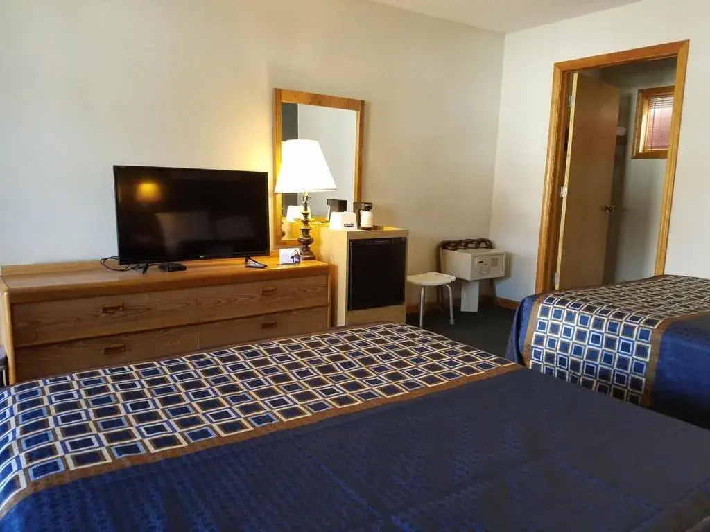 Bed in Travelodge by Wyndham Lake George NY Bed in Travelodge by Wyndham Lake George NY