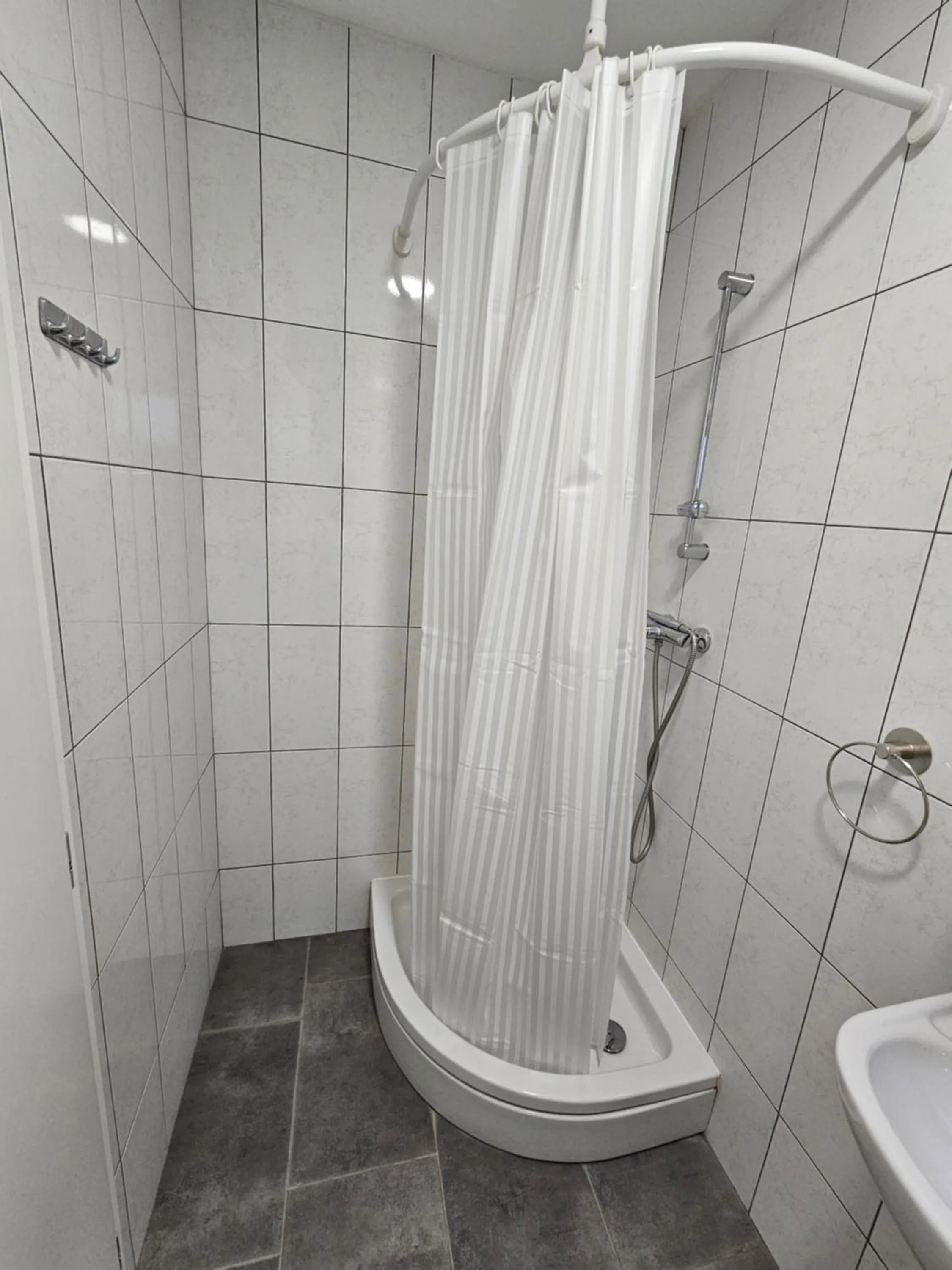 Shower in Filipovic rent a car & apartments
