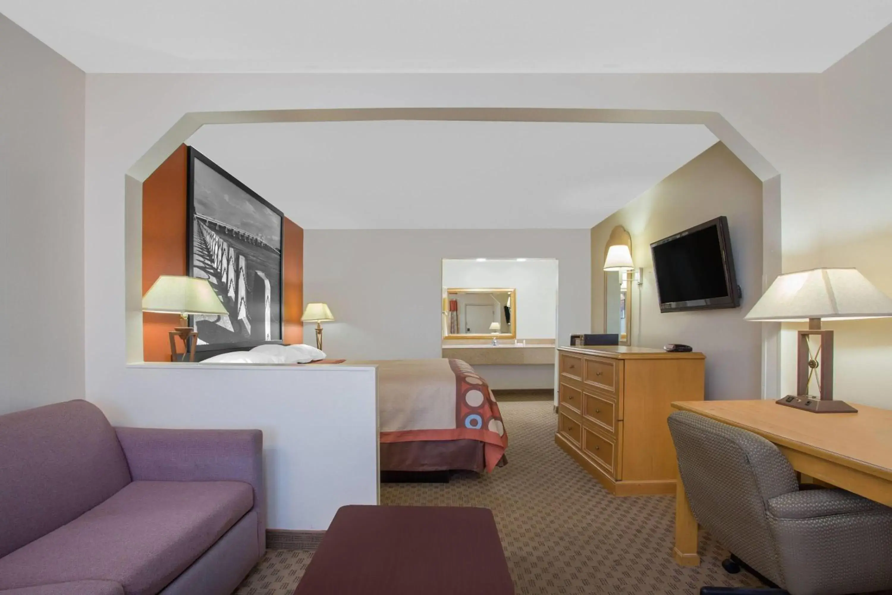 Photo of the whole room in Super 8 by Wyndham Port Royal/Beaufort Photo of the whole room in Super 8 by Wyndham Port Royal/Beaufort