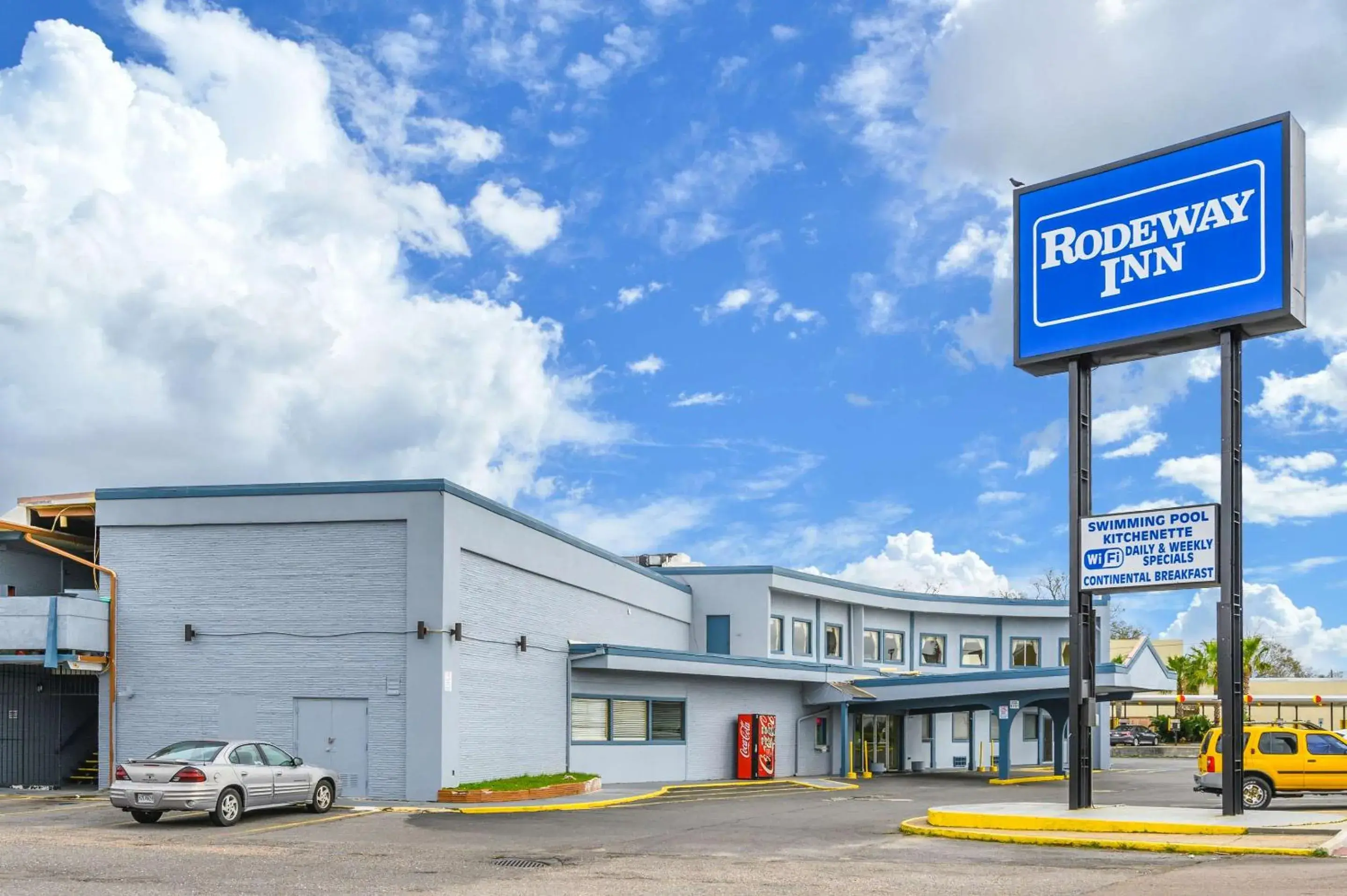 Property building in Rodeway Inn Property building in Rodeway Inn