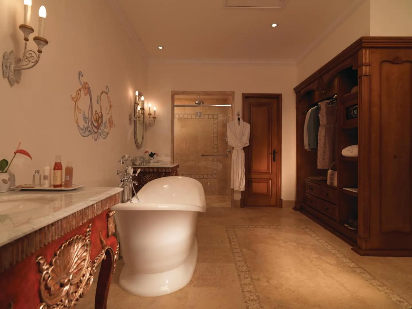 Bathroom in Palacio Nazarenas, A Belmond Hotel, Cusco